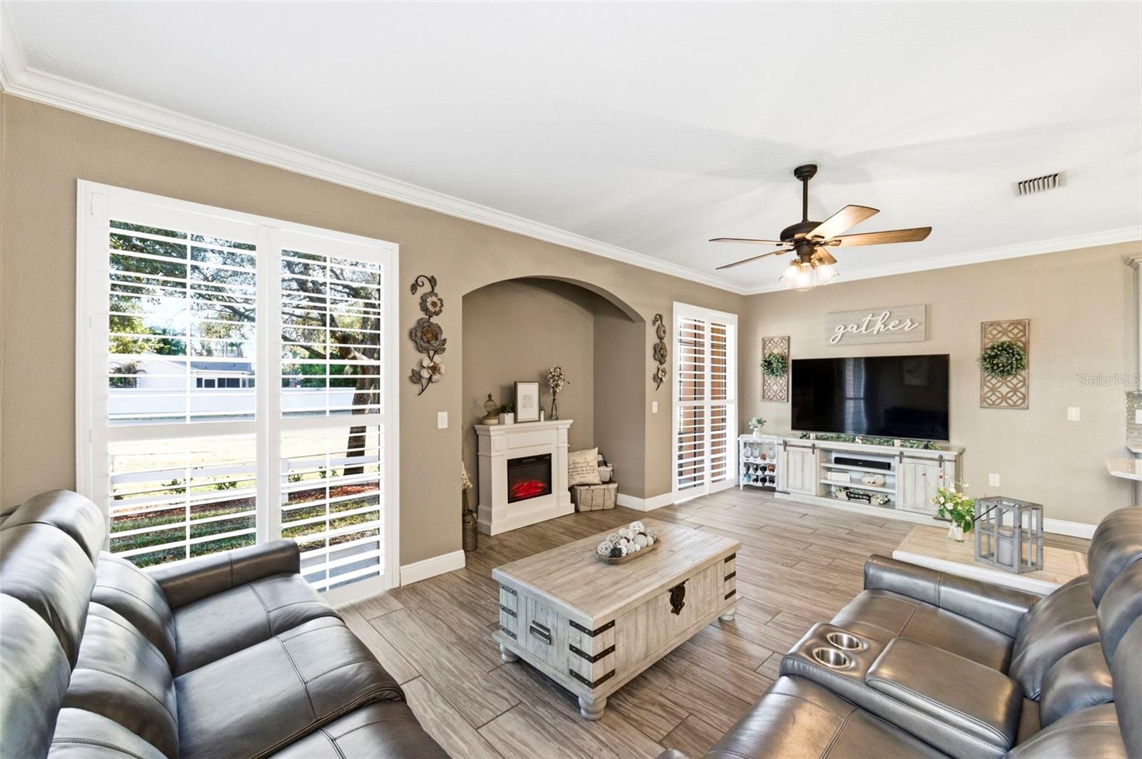 Image 6 of 47 For 8408 Shallow Creek Court