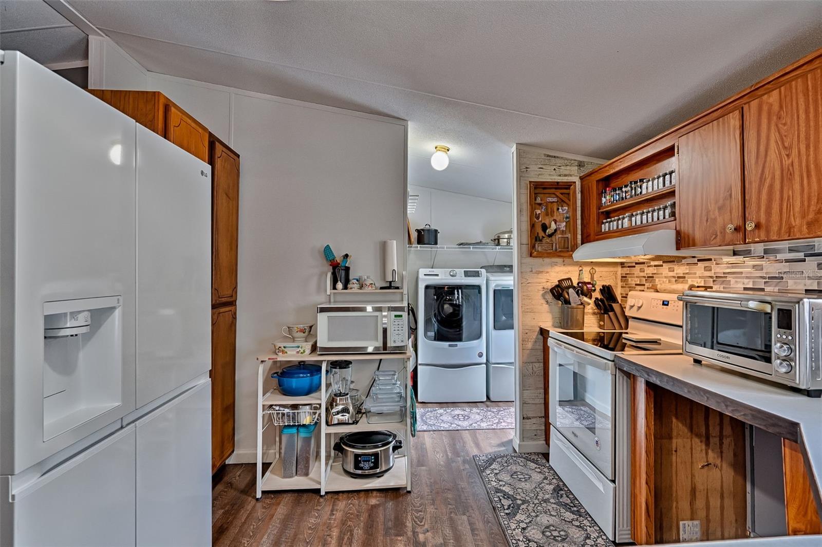 Image 17 of 50 For 664 748th Avenue