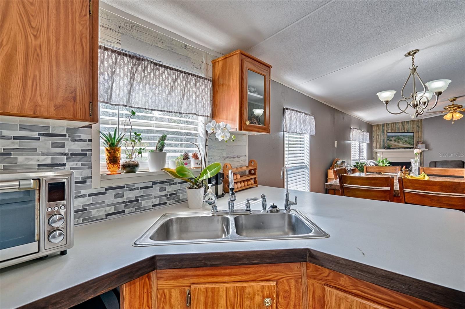 Image 18 of 50 For 664 748th Avenue