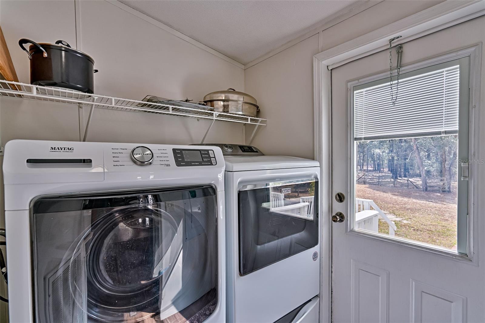 Image 28 of 50 For 664 748th Avenue