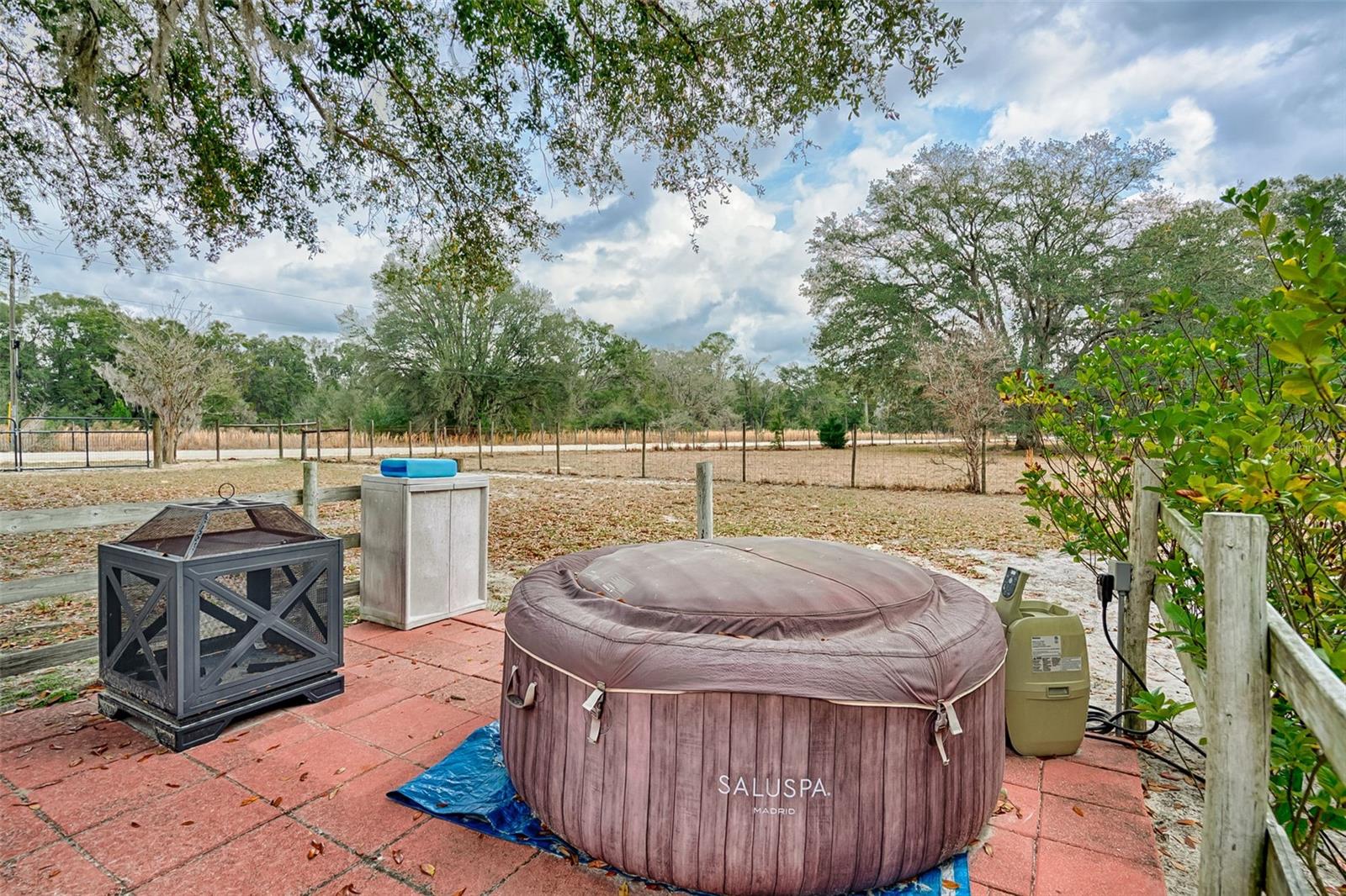 Image 33 of 50 For 664 748th Avenue