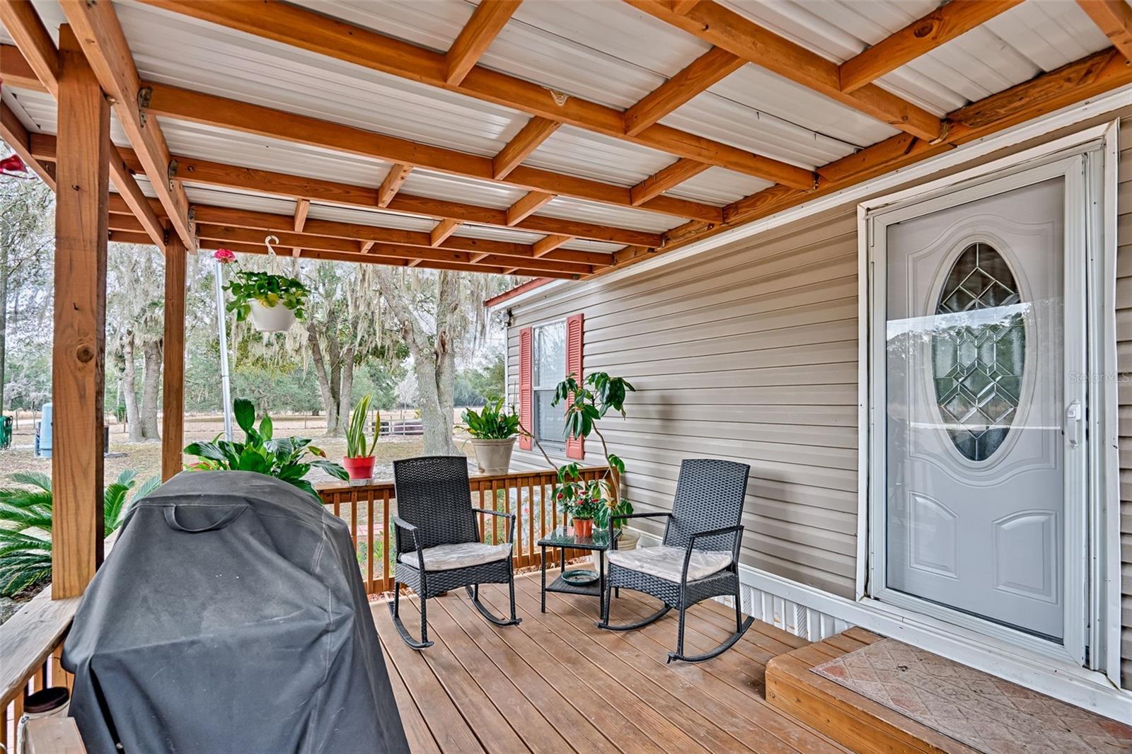 Image 5 of 50 For 664 748th Avenue