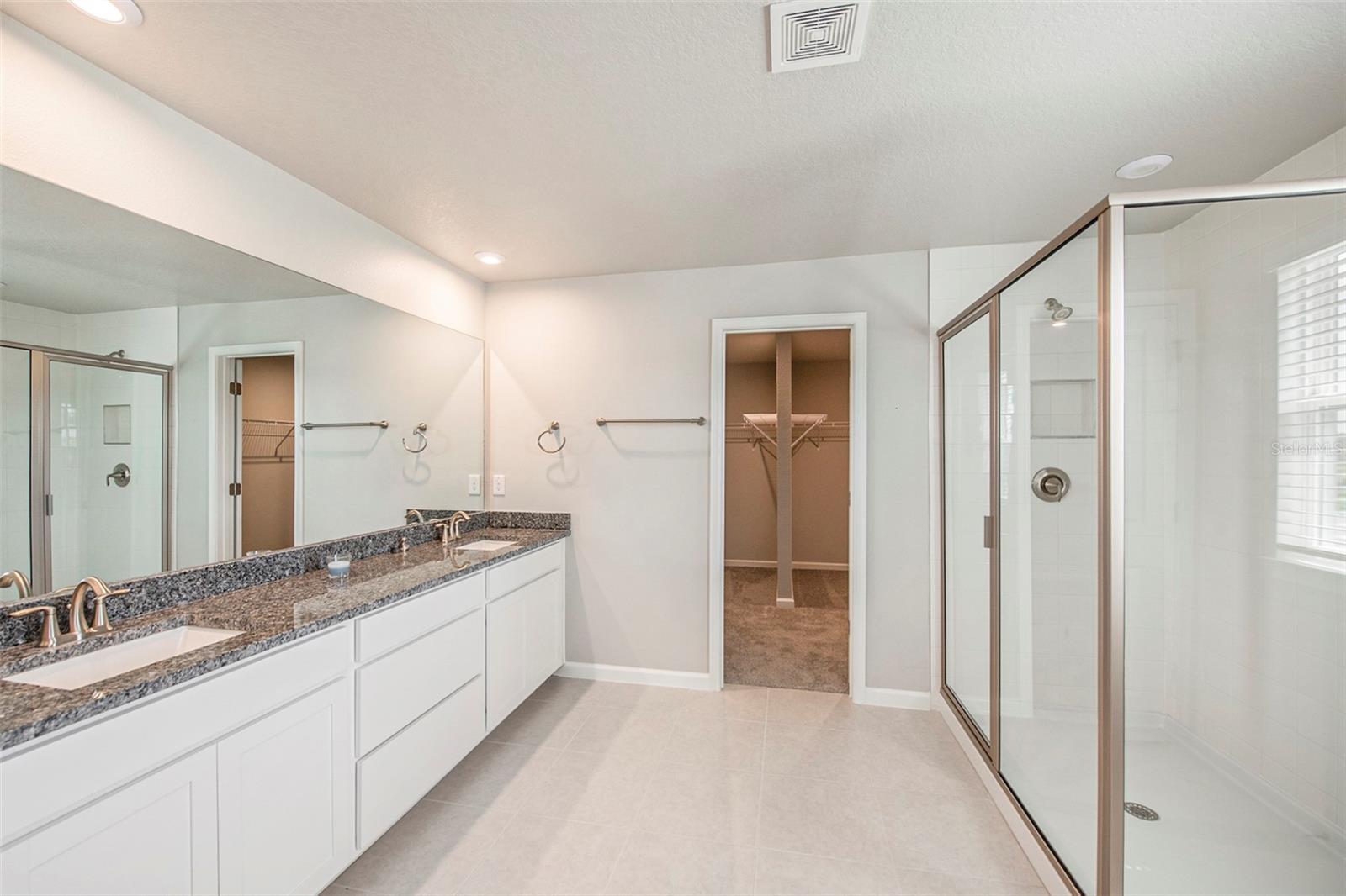 Image 18 of 53 For 2326 Village Amble Loop