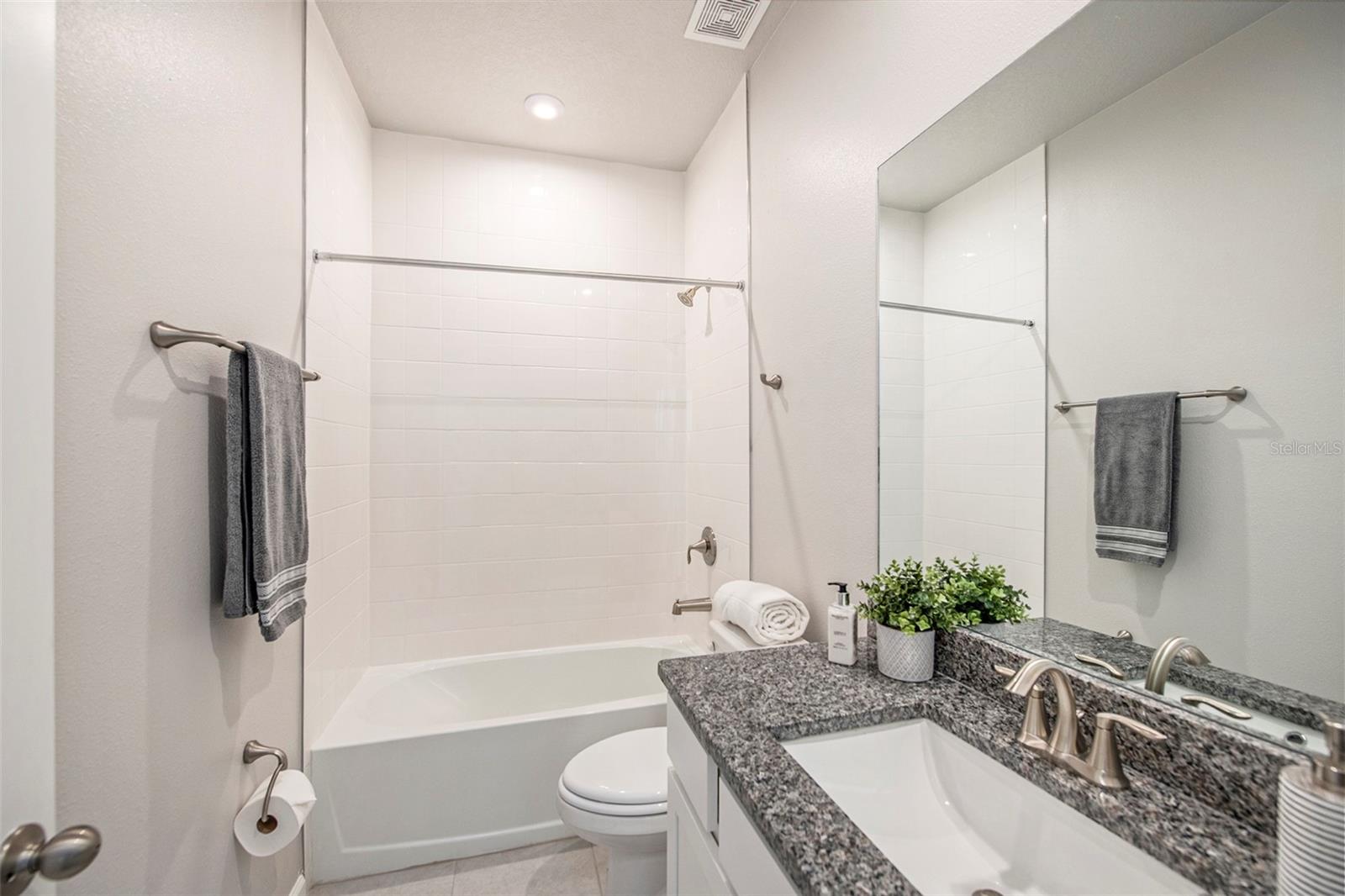 Image 20 of 53 For 2326 Village Amble Loop