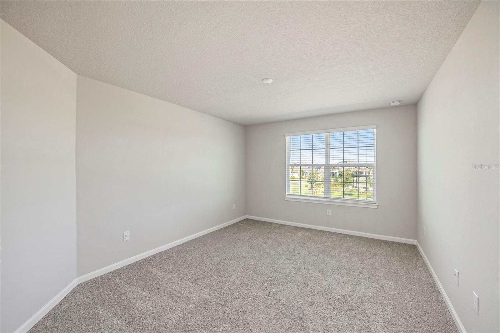 Image 23 of 53 For 2326 Village Amble Loop