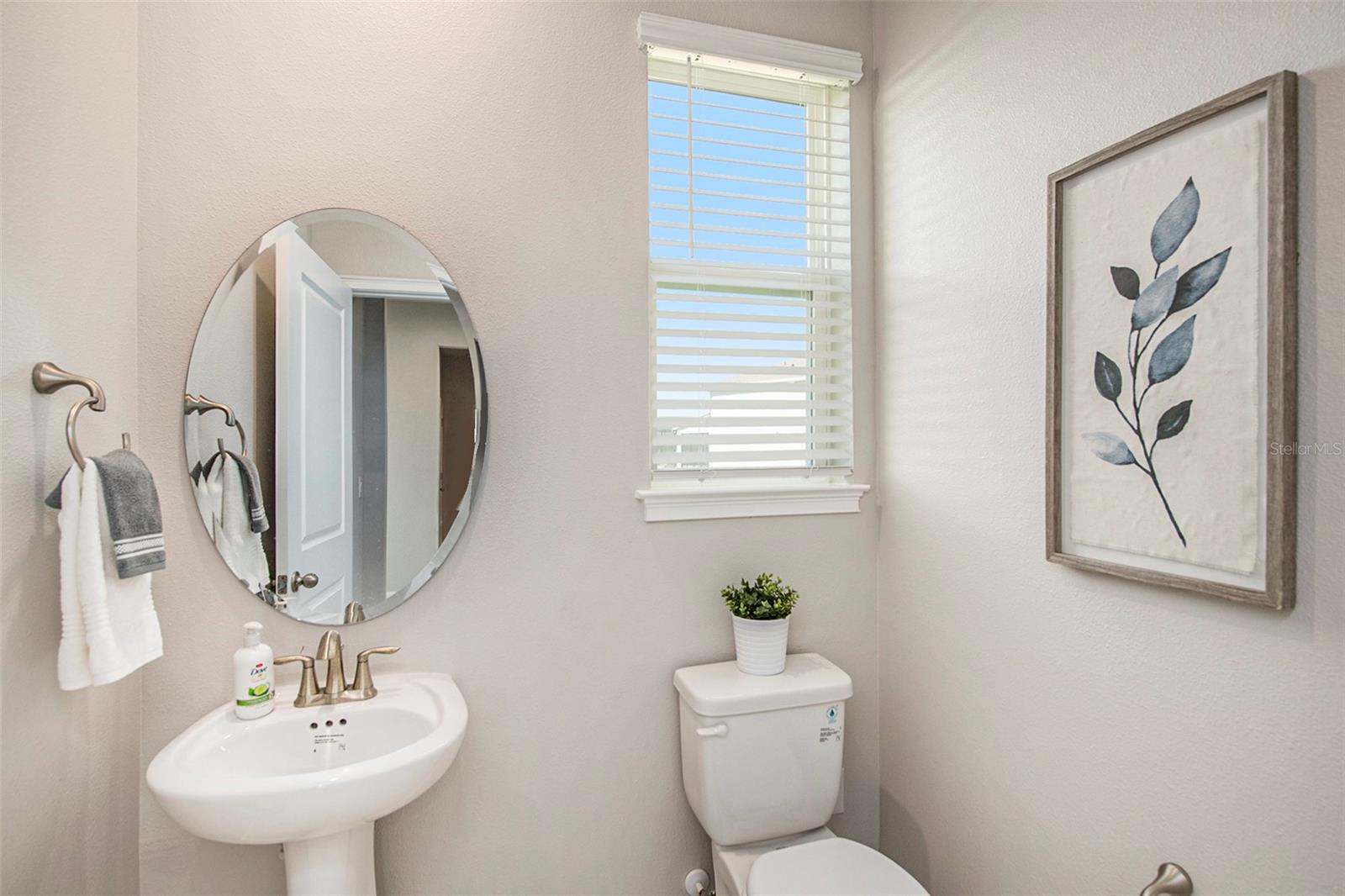 Image 6 of 53 For 2326 Village Amble Loop