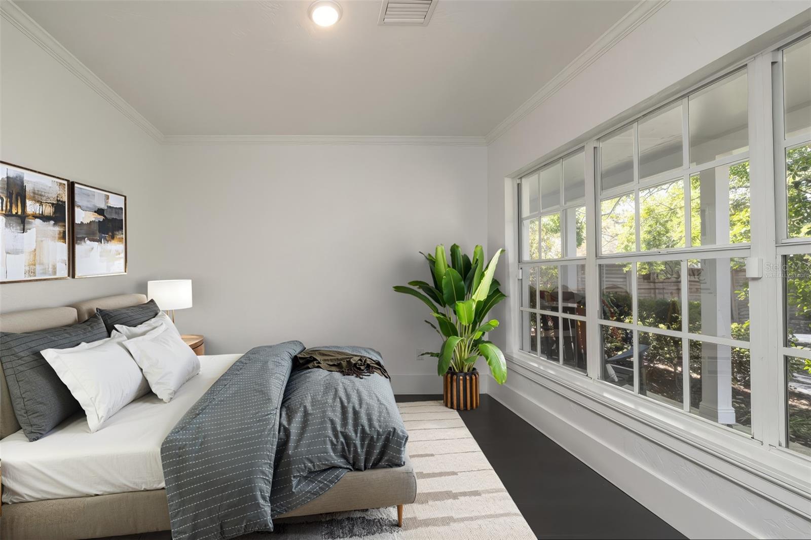 Image 34 of 81 For 1433 Park Street N