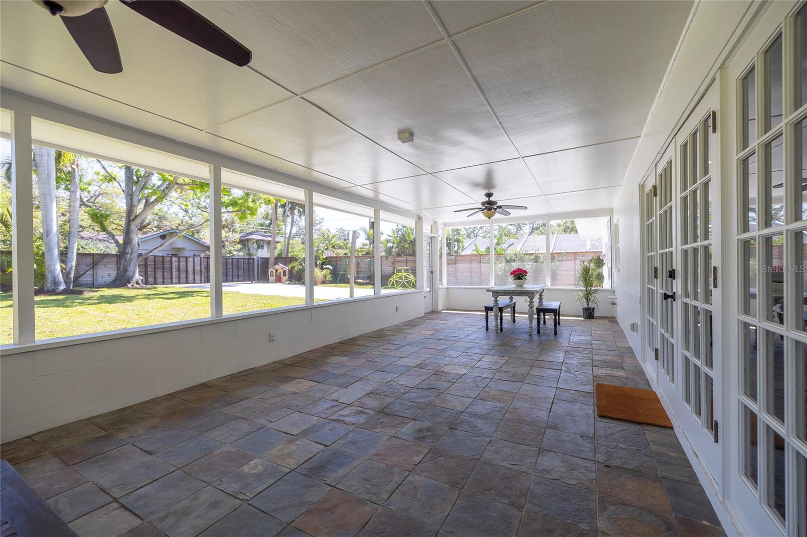 Image 37 of 81 For 1433 Park Street N