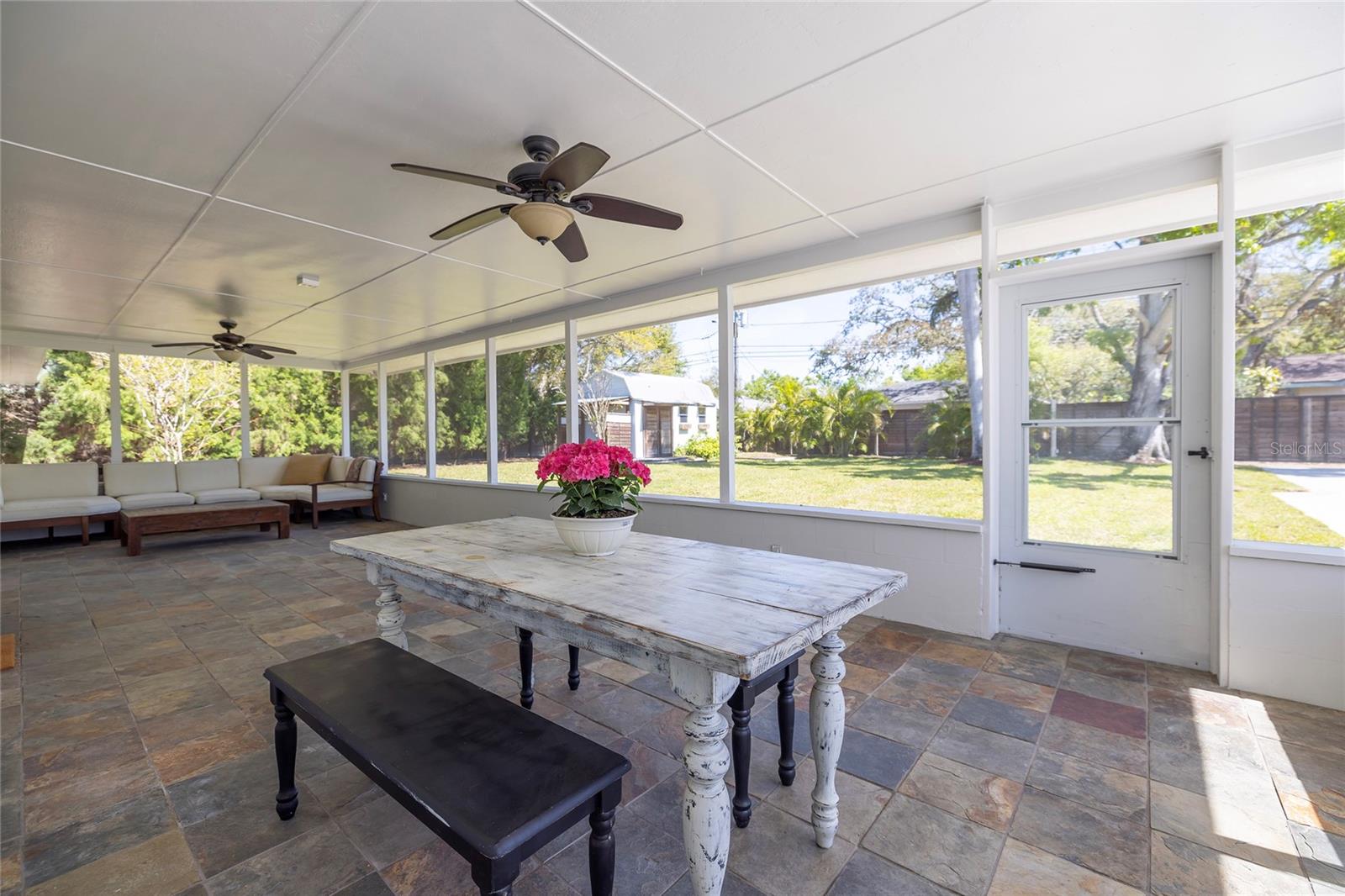 Image 40 of 81 For 1433 Park Street N