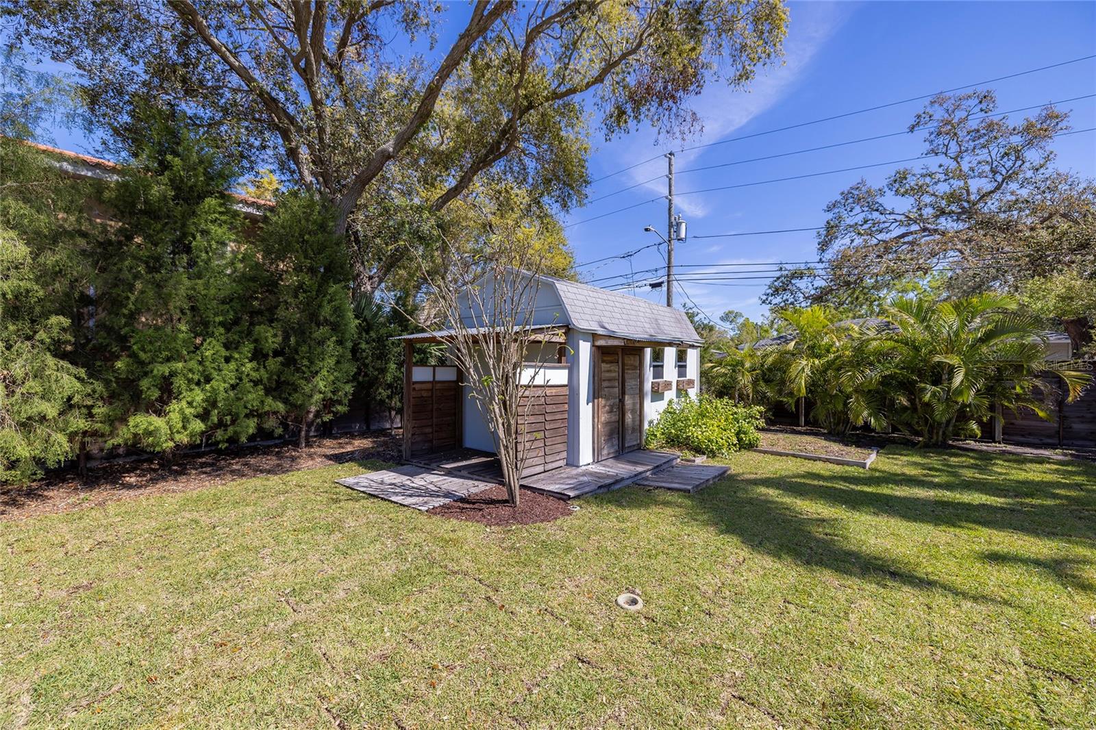 Image 54 of 81 For 1433 Park Street N