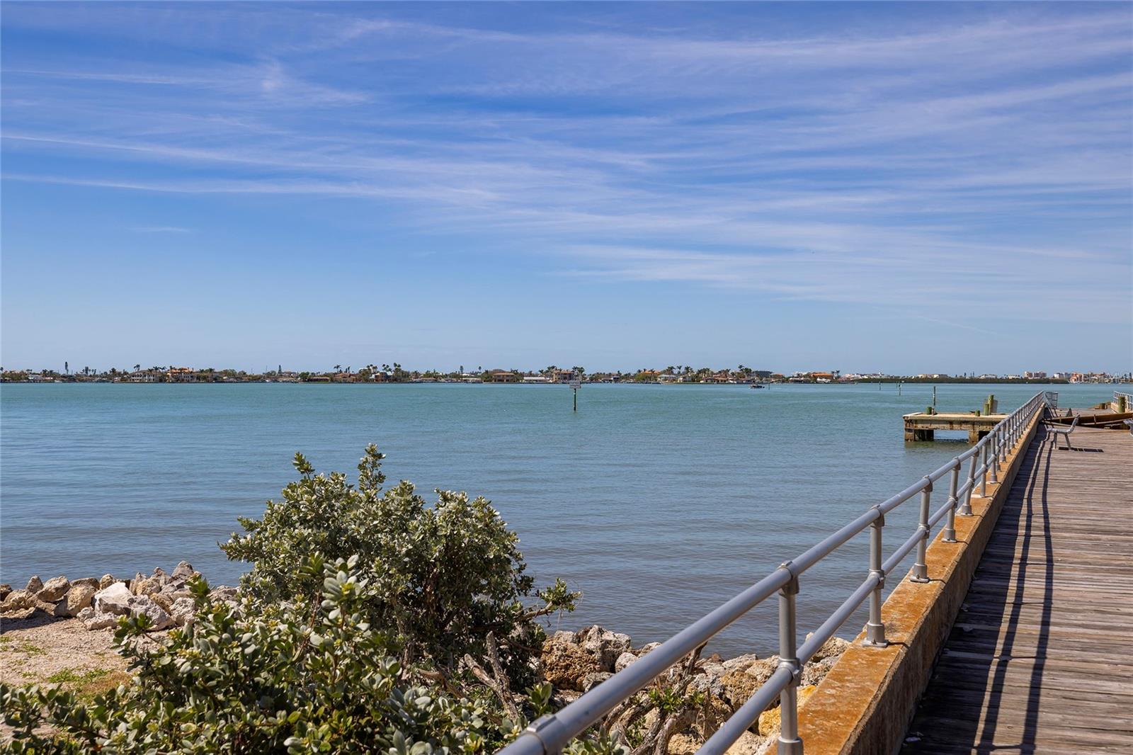 Image 77 of 81 For 1433 Park Street N