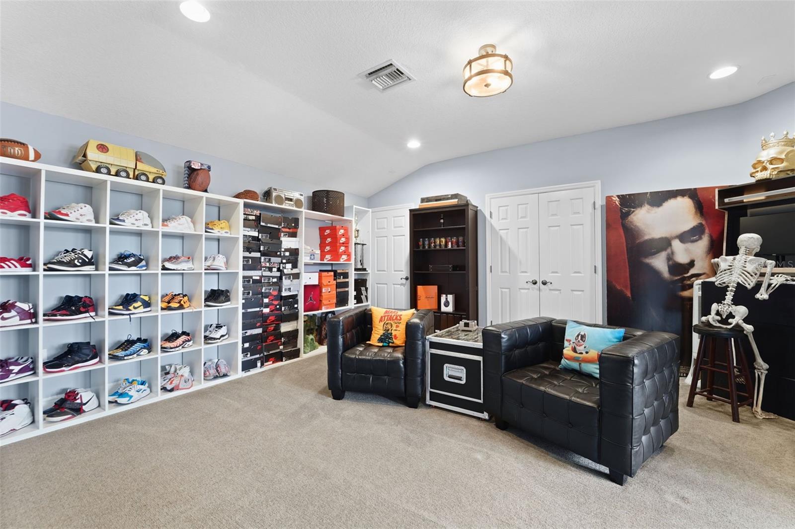 Image 31 of 47 For 8522 Westerland Drive