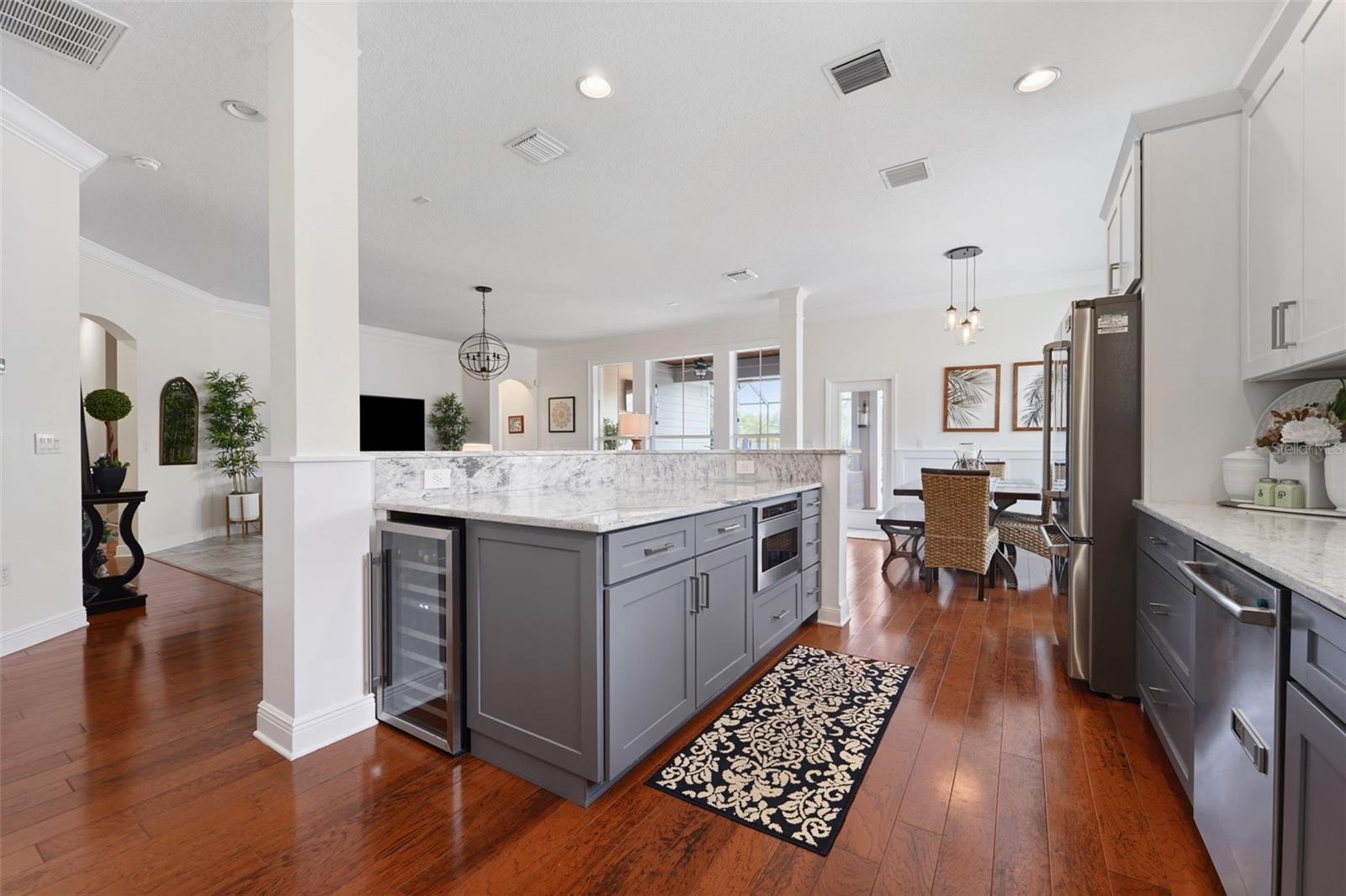 Image 9 of 47 For 8522 Westerland Drive