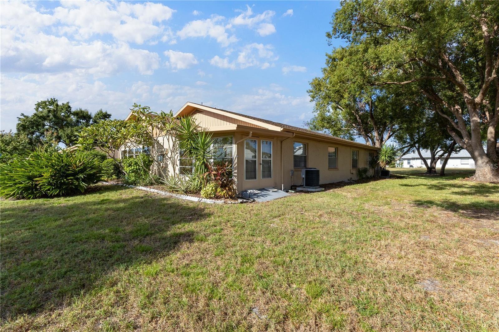 Image 21 of 34 For 409 Feltham Trail B