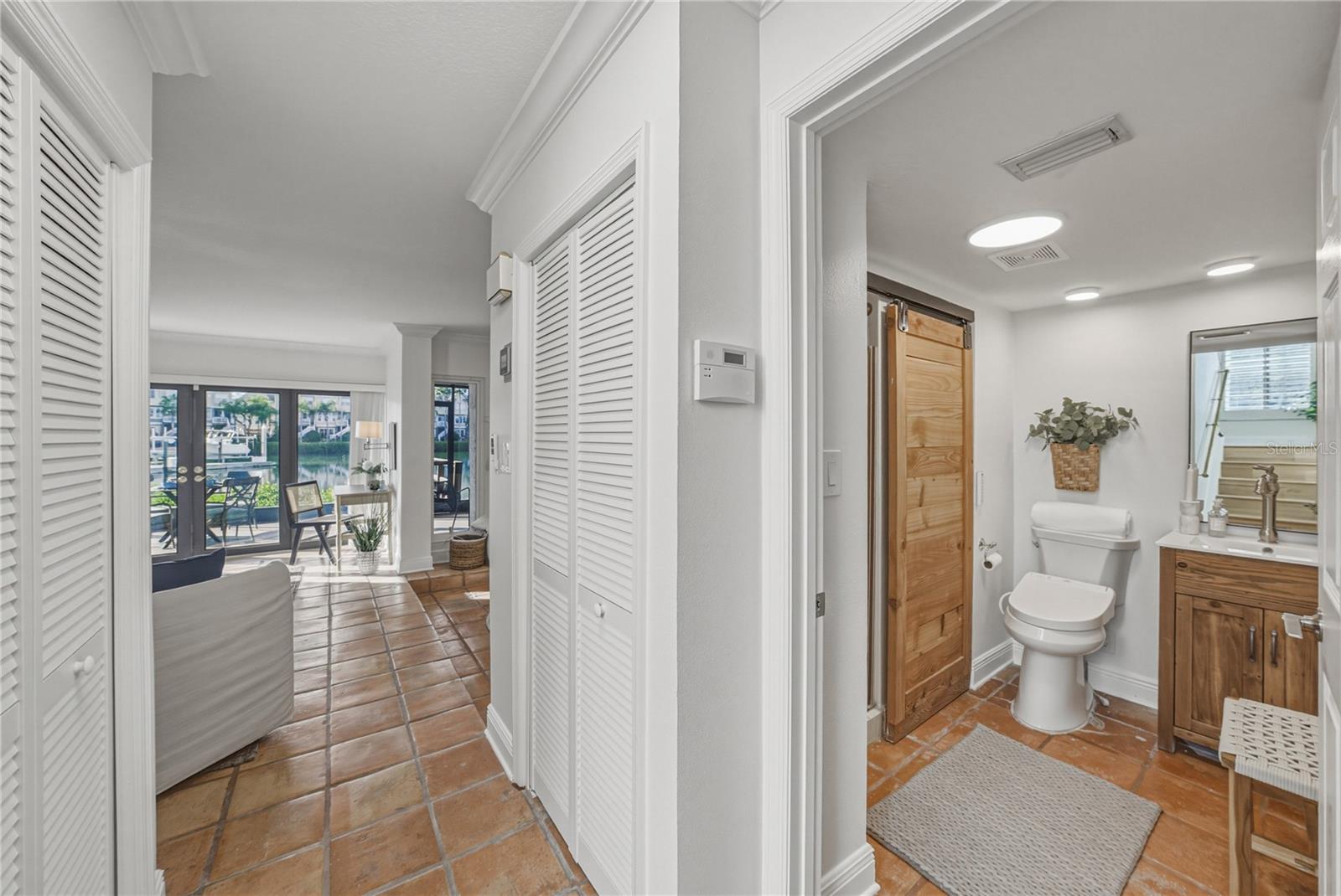 Image 26 of 100 For 4306 Harbor House Drive