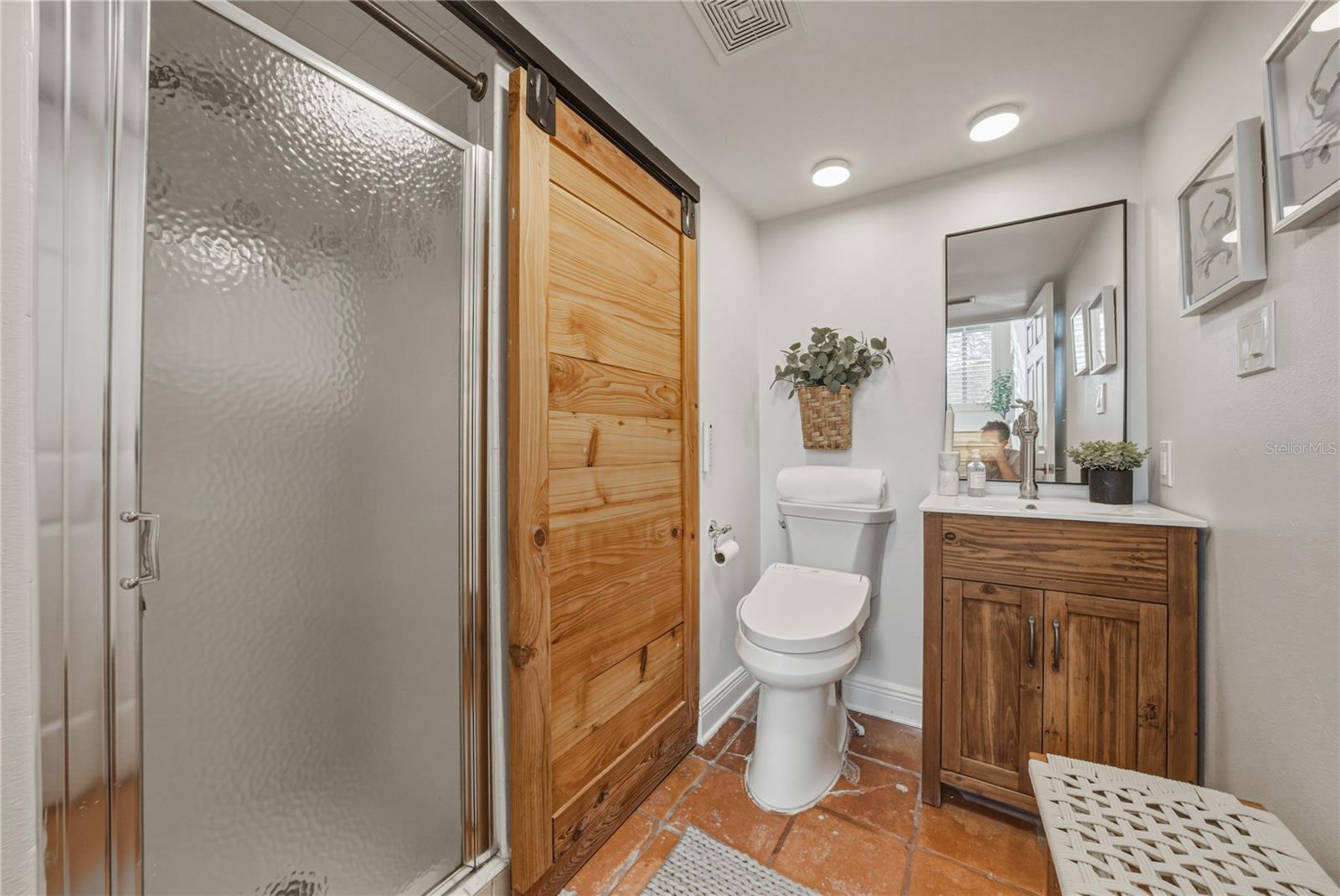 Image 27 of 100 For 4306 Harbor House Drive