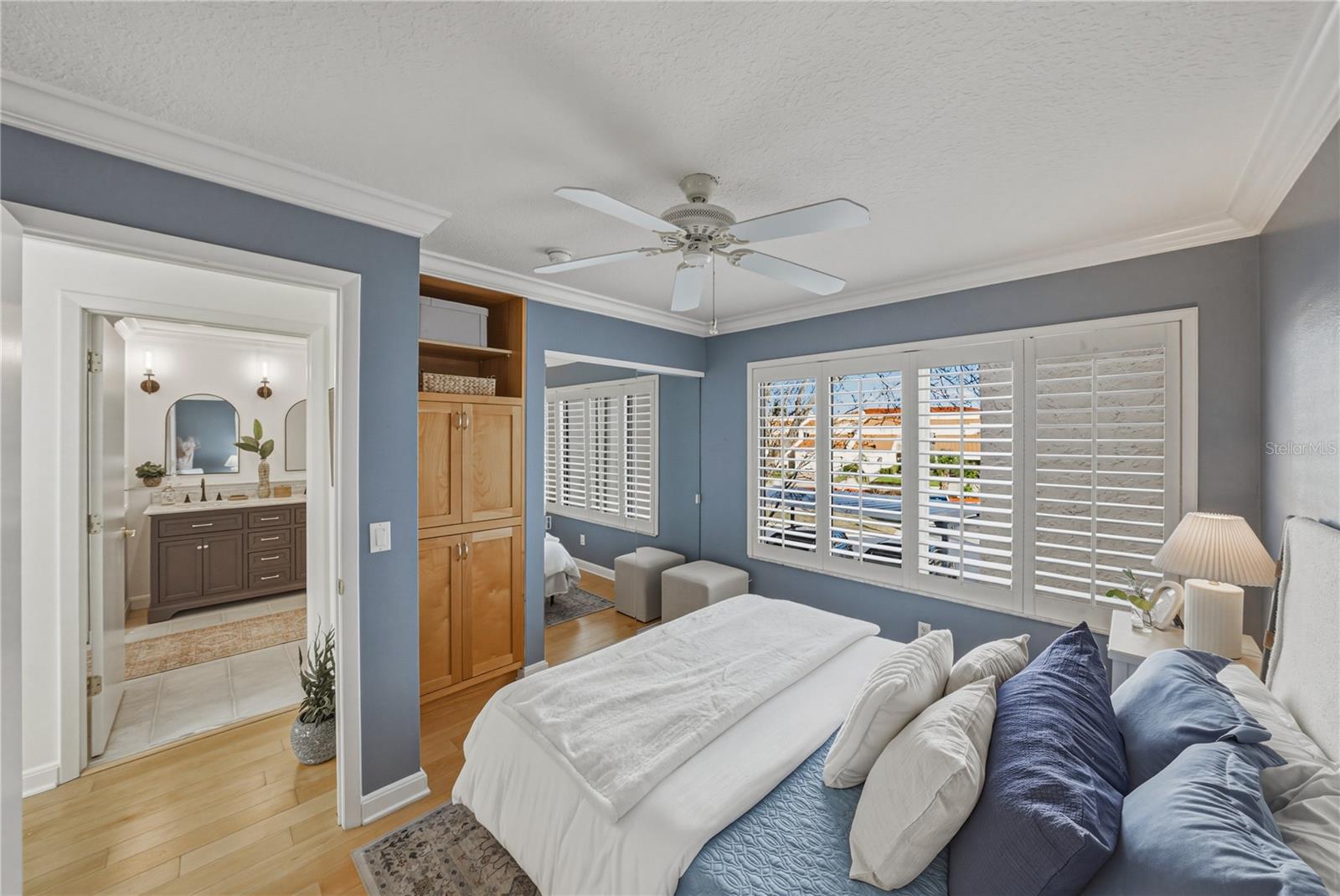 Image 50 of 100 For 4306 Harbor House Drive