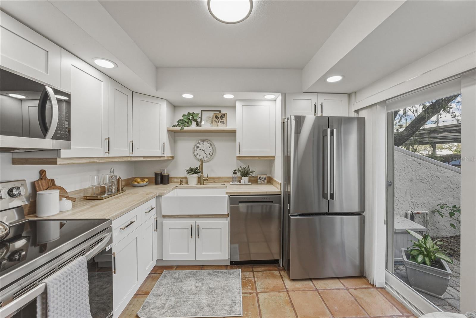 Image 8 of 100 For 4306 Harbor House Drive