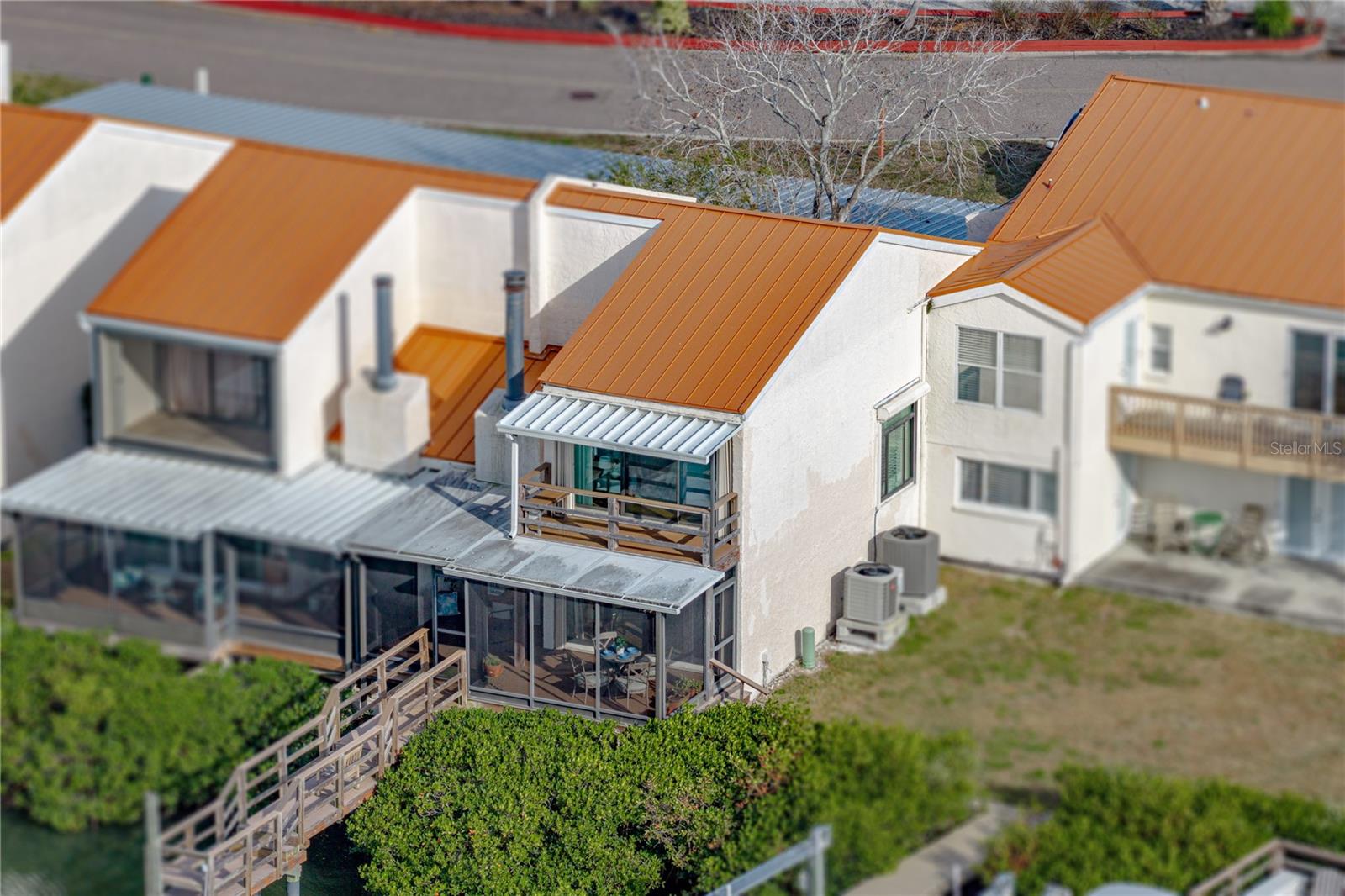 Image 96 of 100 For 4306 Harbor House Drive