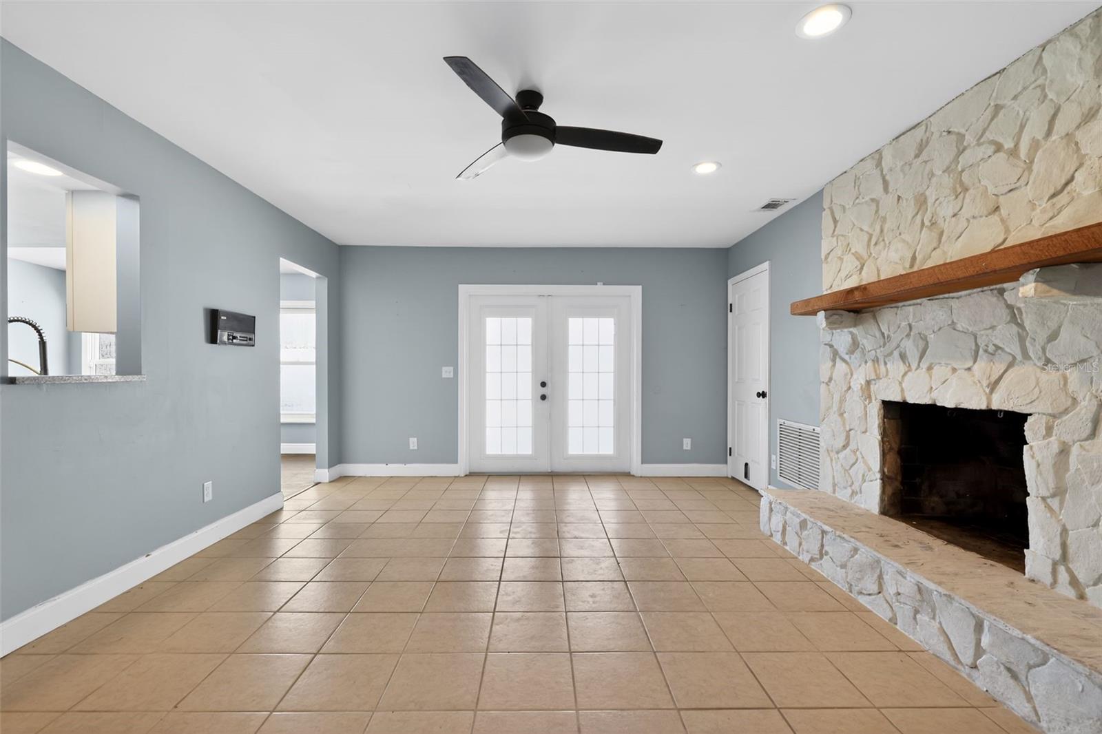 Image 24 of 40 For 7525 Applewood Drive