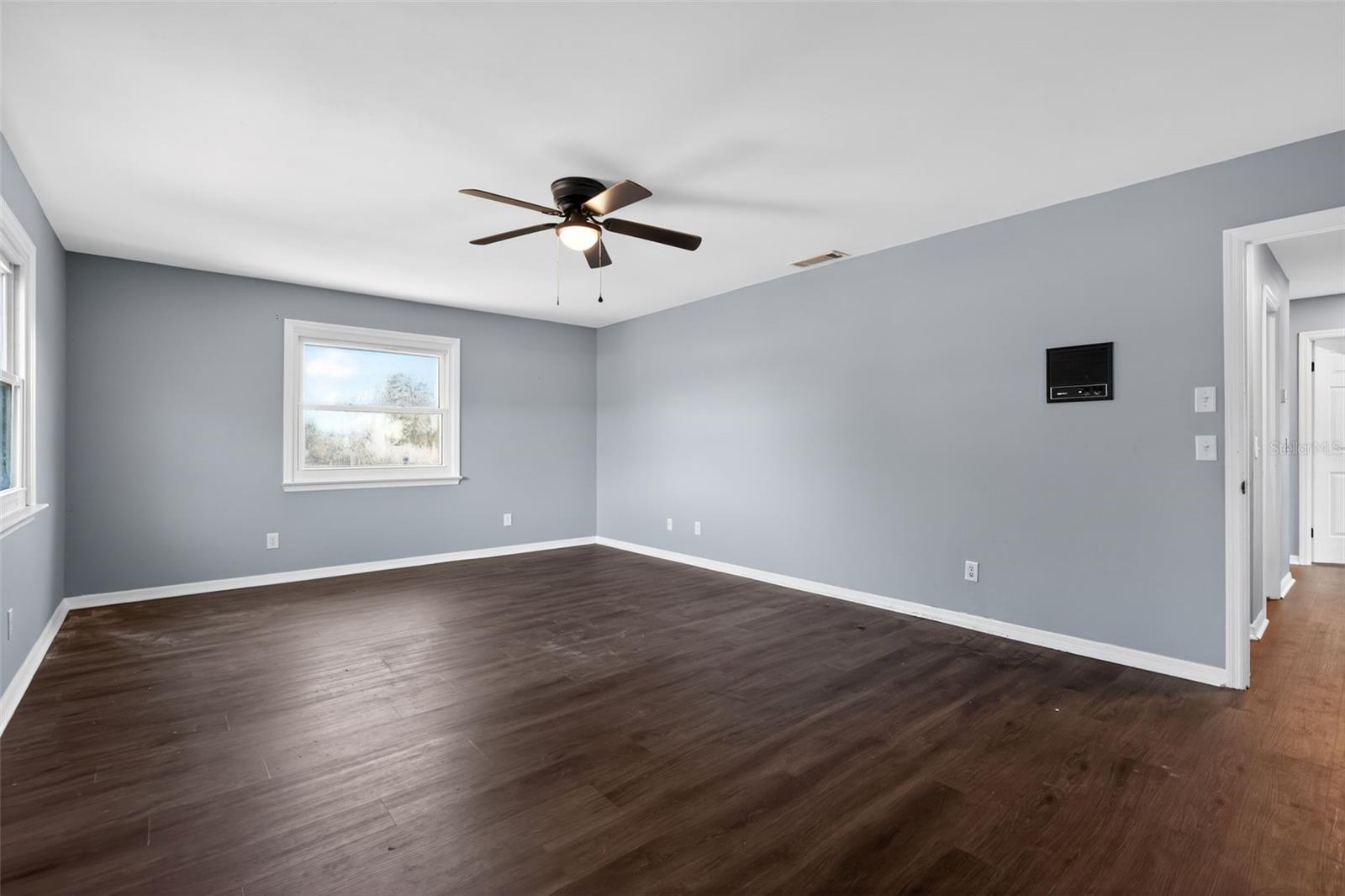 Image 29 of 40 For 7525 Applewood Drive