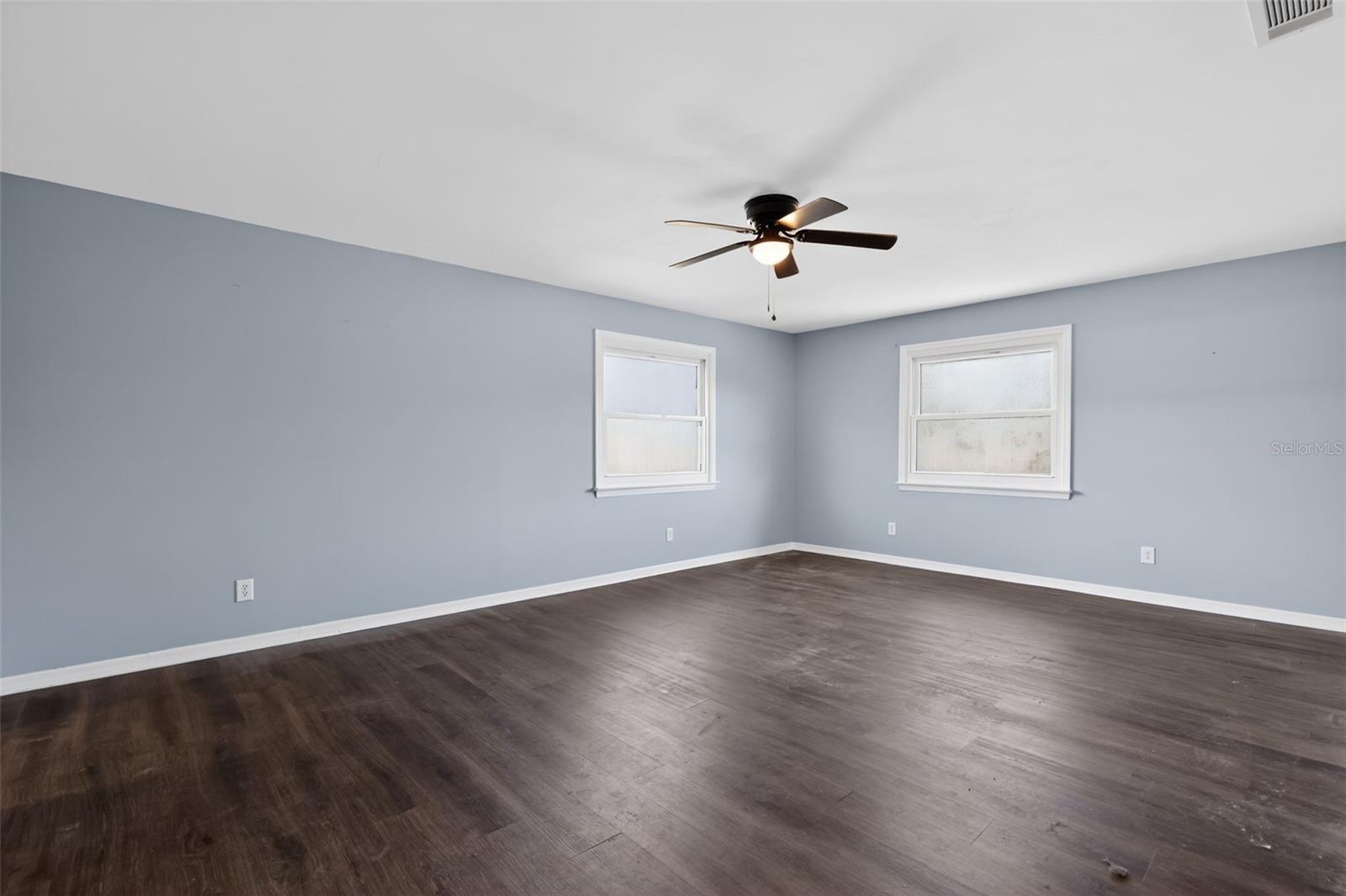 Image 30 of 40 For 7525 Applewood Drive