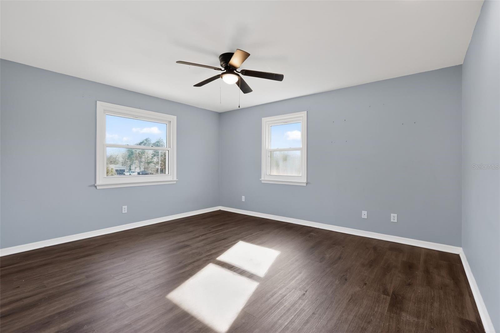 Image 32 of 40 For 7525 Applewood Drive