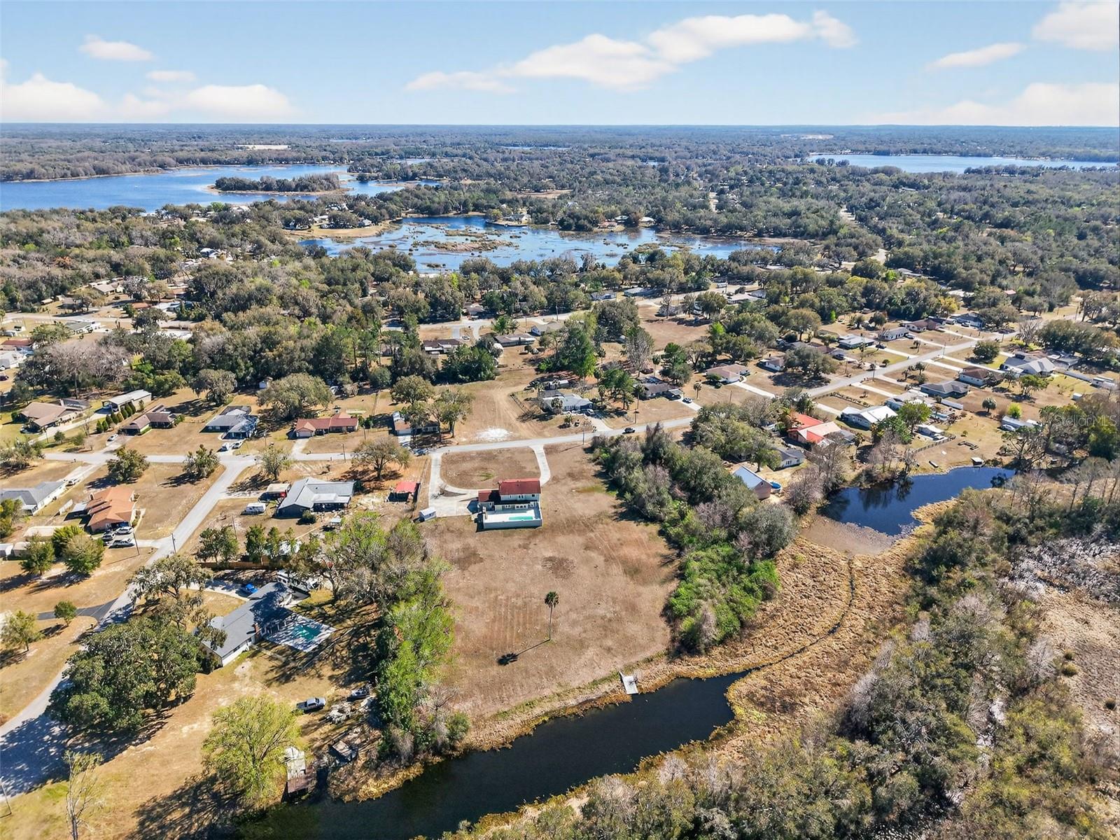 Image 4 of 40 For 7525 Applewood Drive