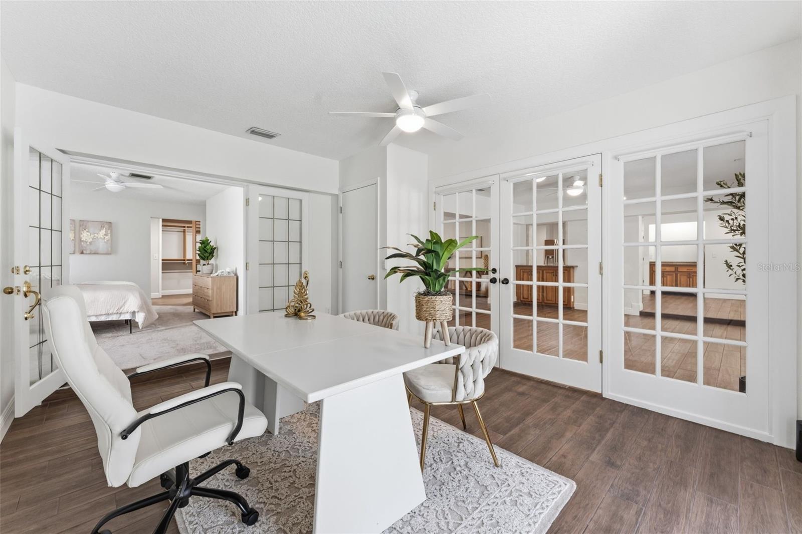 Image 29 of 46 For 2654 Clubhouse Drive N