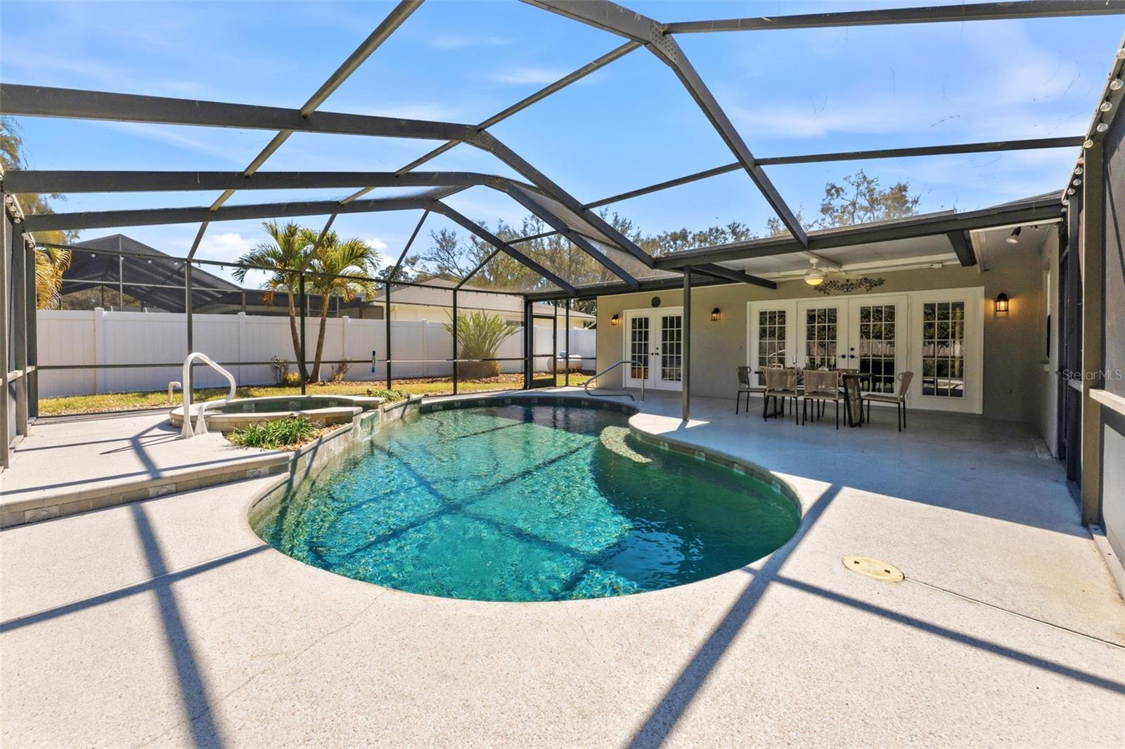 Image 36 of 46 For 2654 Clubhouse Drive N