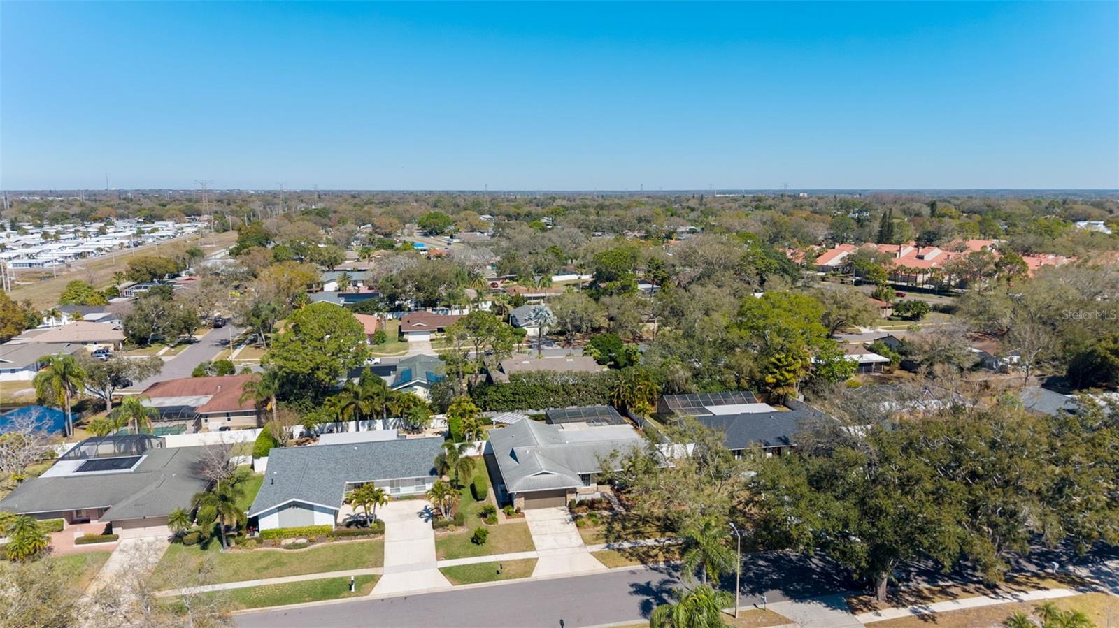 Image 41 of 46 For 2654 Clubhouse Drive N