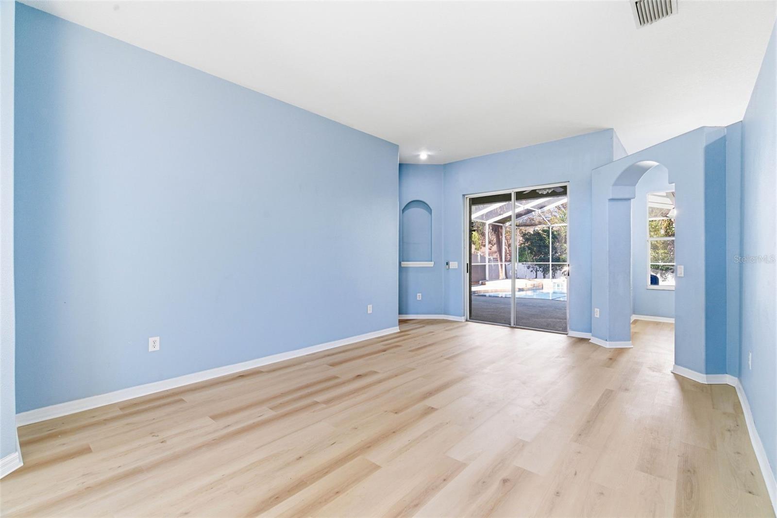 Image 10 of 79 For 3725 Grand Forks Drive