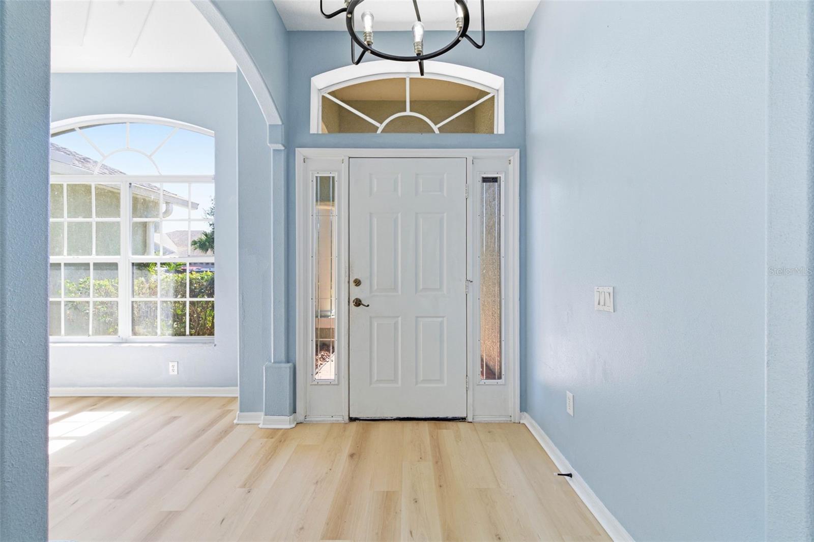 Image 11 of 79 For 3725 Grand Forks Drive