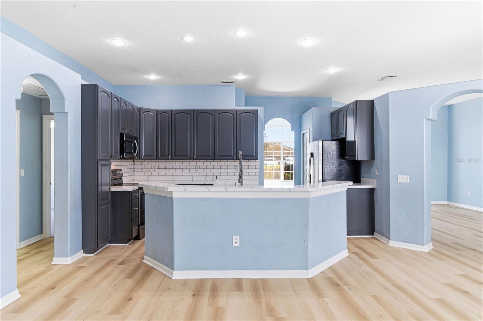 Image 20 of 79 For 3725 Grand Forks Drive