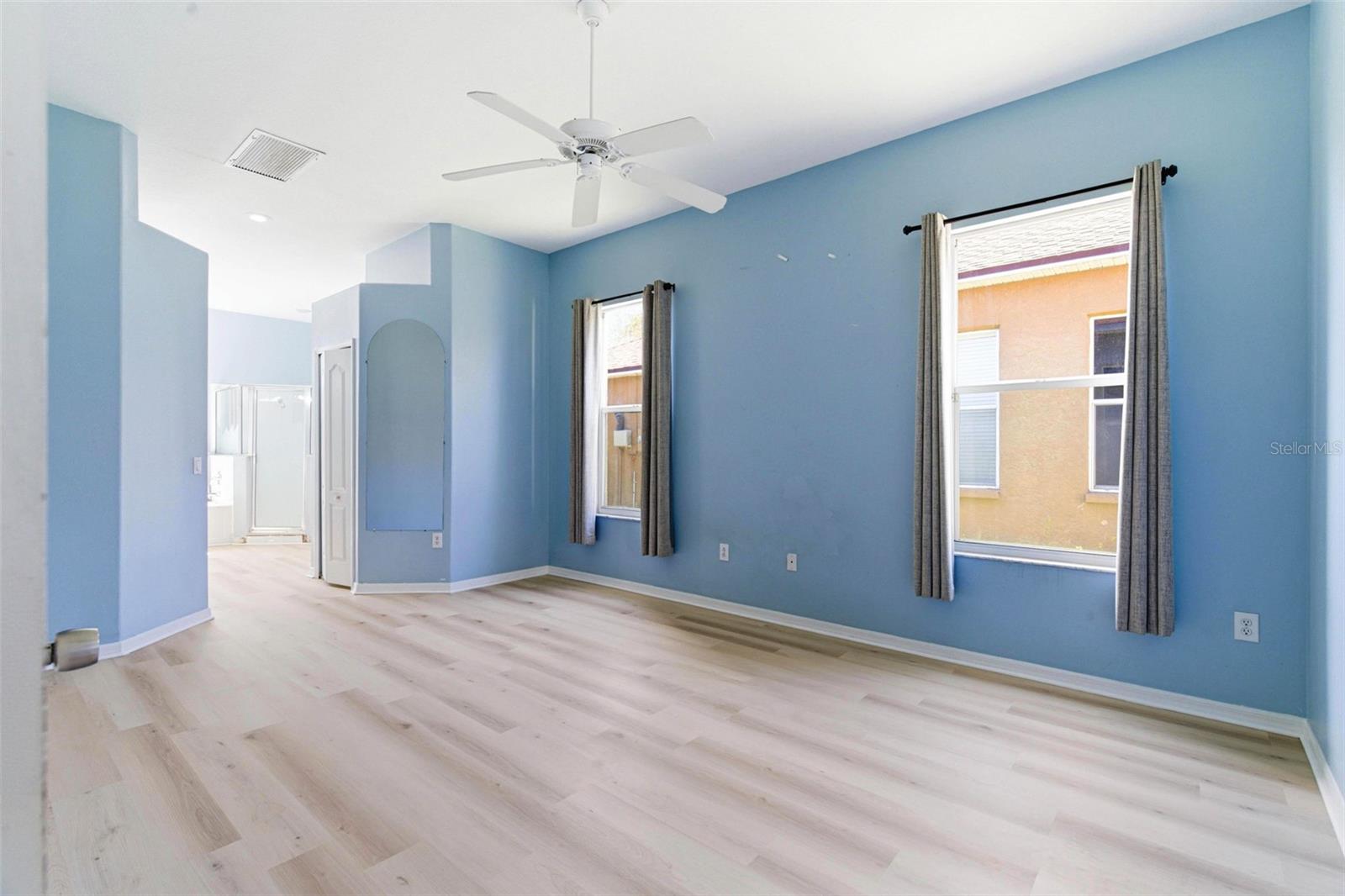 Image 31 of 79 For 3725 Grand Forks Drive