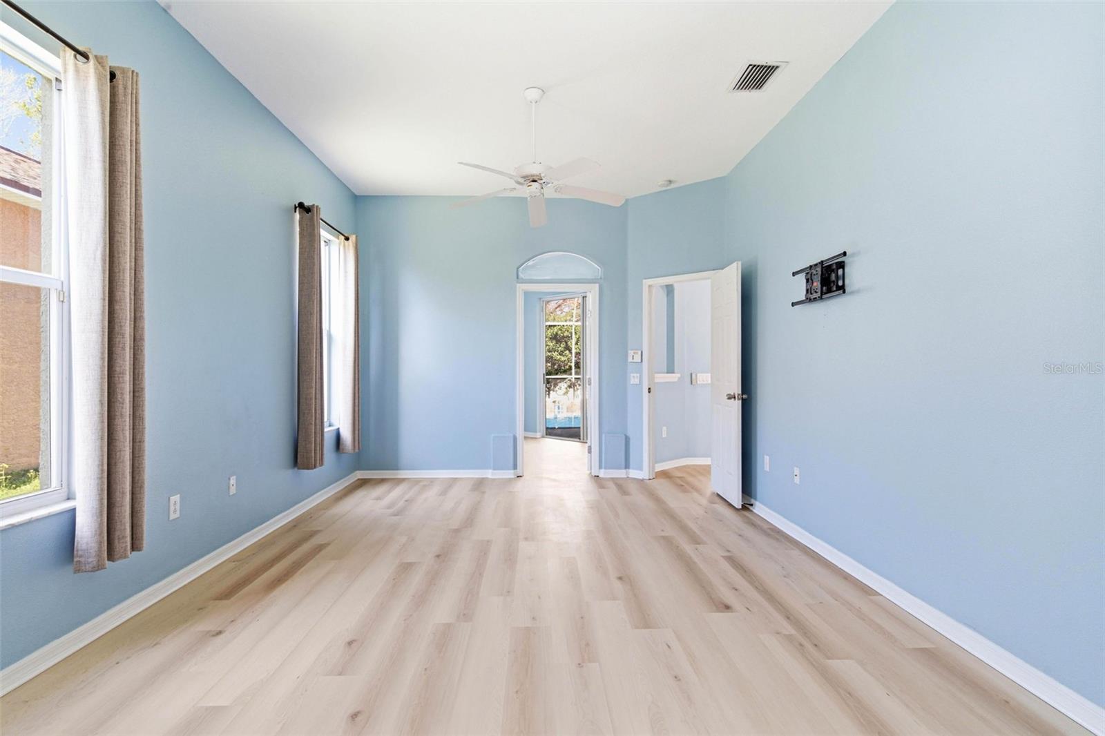 Image 35 of 79 For 3725 Grand Forks Drive