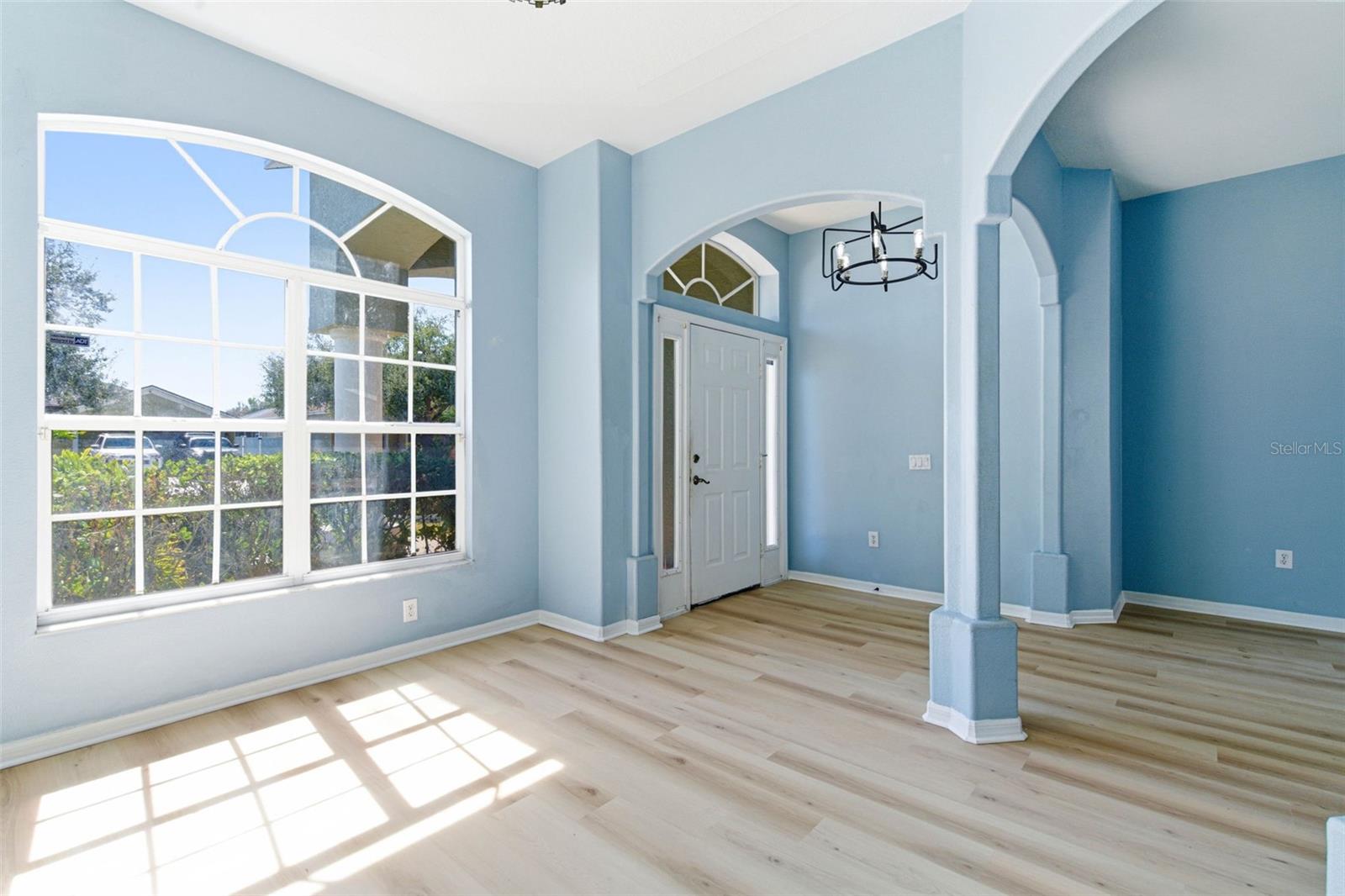 Image 8 of 79 For 3725 Grand Forks Drive