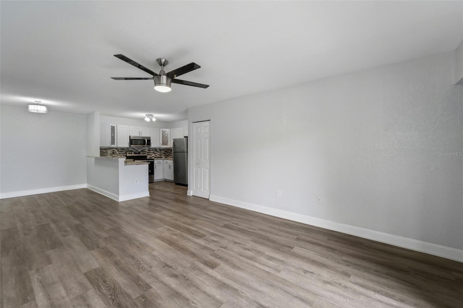 Image 5 of 36 For 5742 Baywater Drive