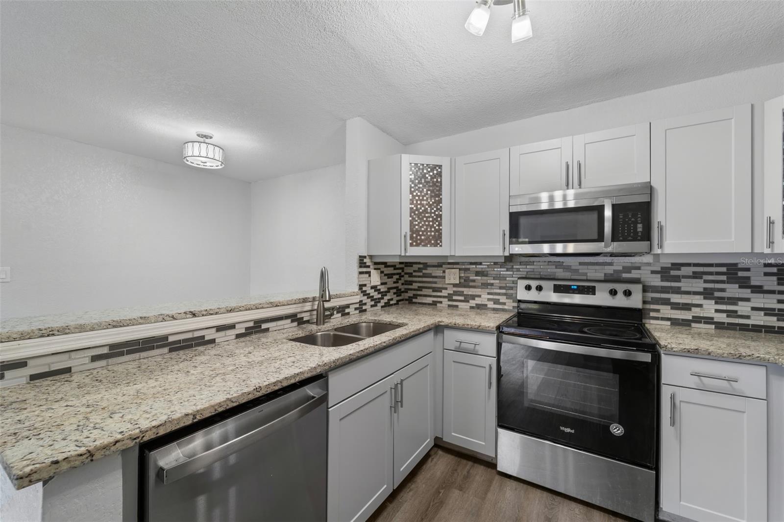 Image 9 of 36 For 5742 Baywater Drive