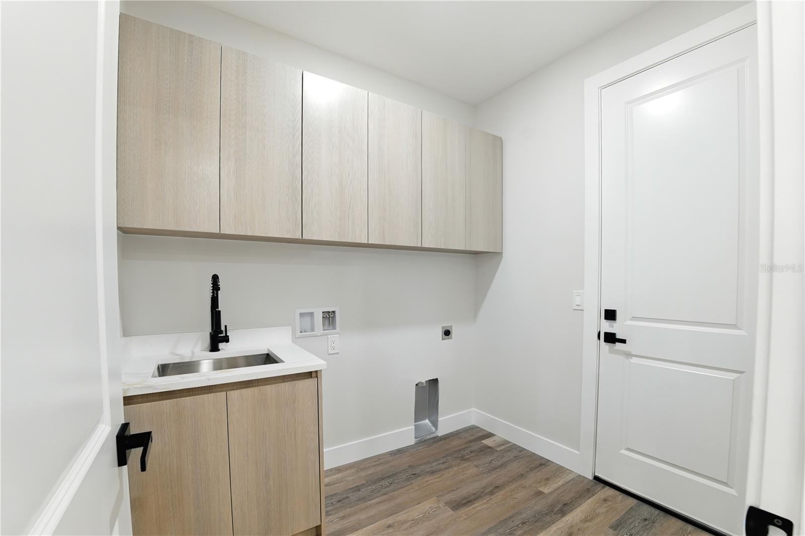 Image 17 of 25 For 2714 1-2 Tampa Bay Boulevard