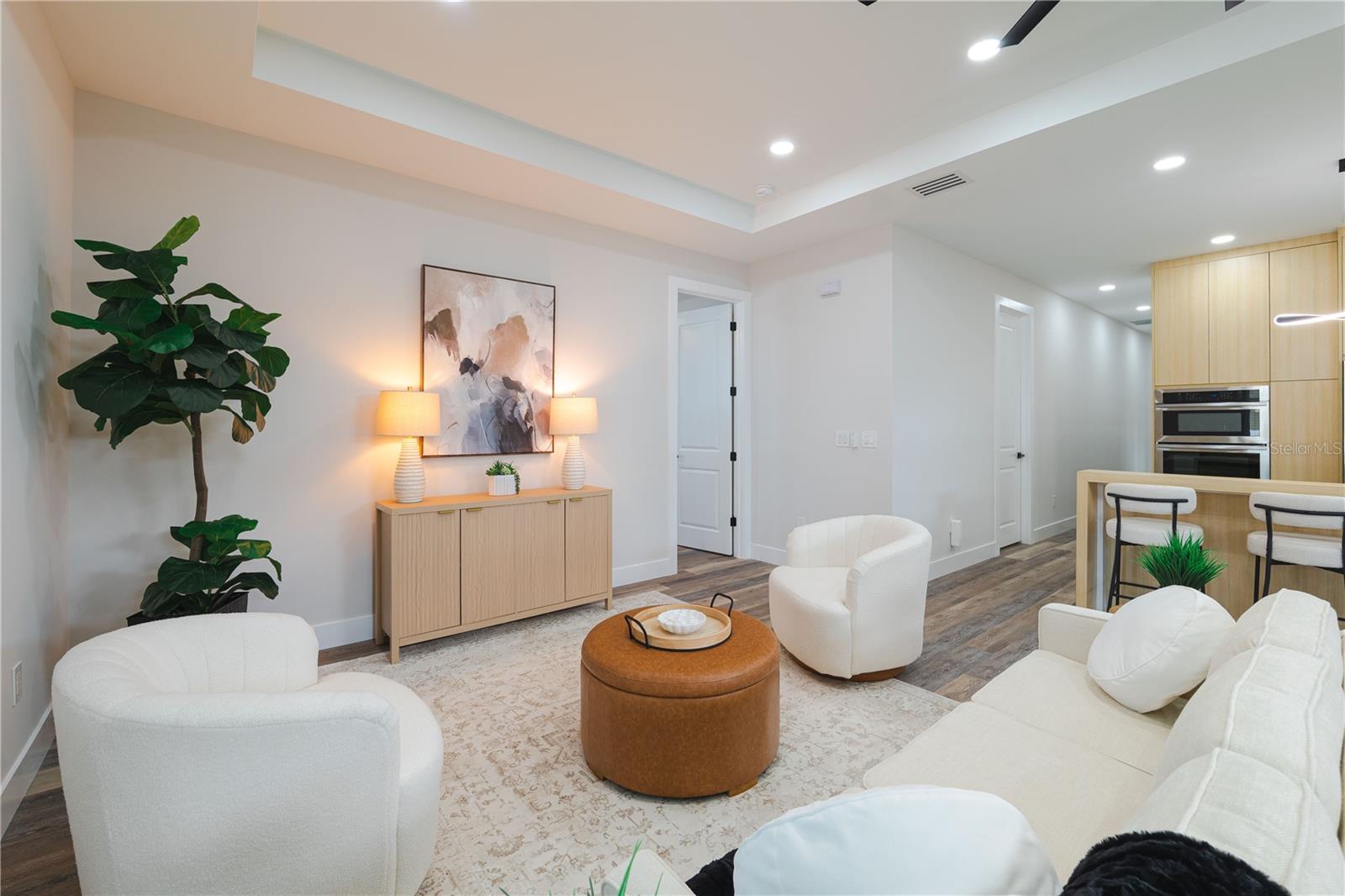 Image 8 of 25 For 2714 1-2 Tampa Bay Boulevard