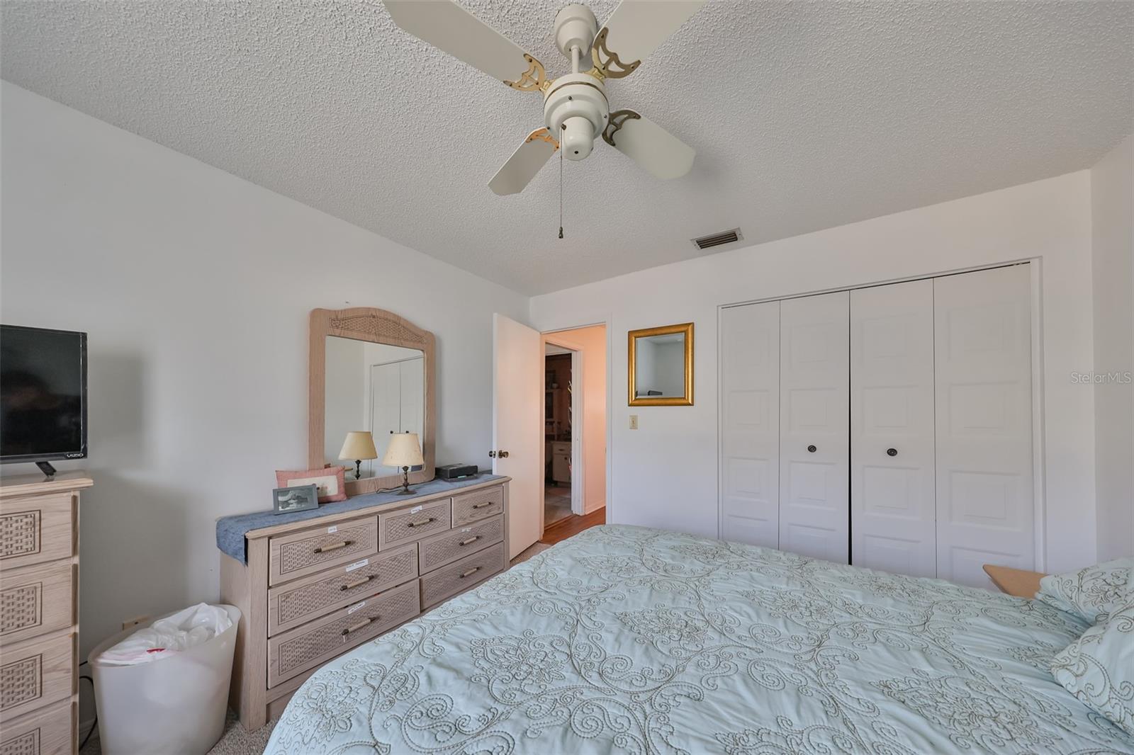 Image 21 of 31 For 1901 Canterbury Lane 19