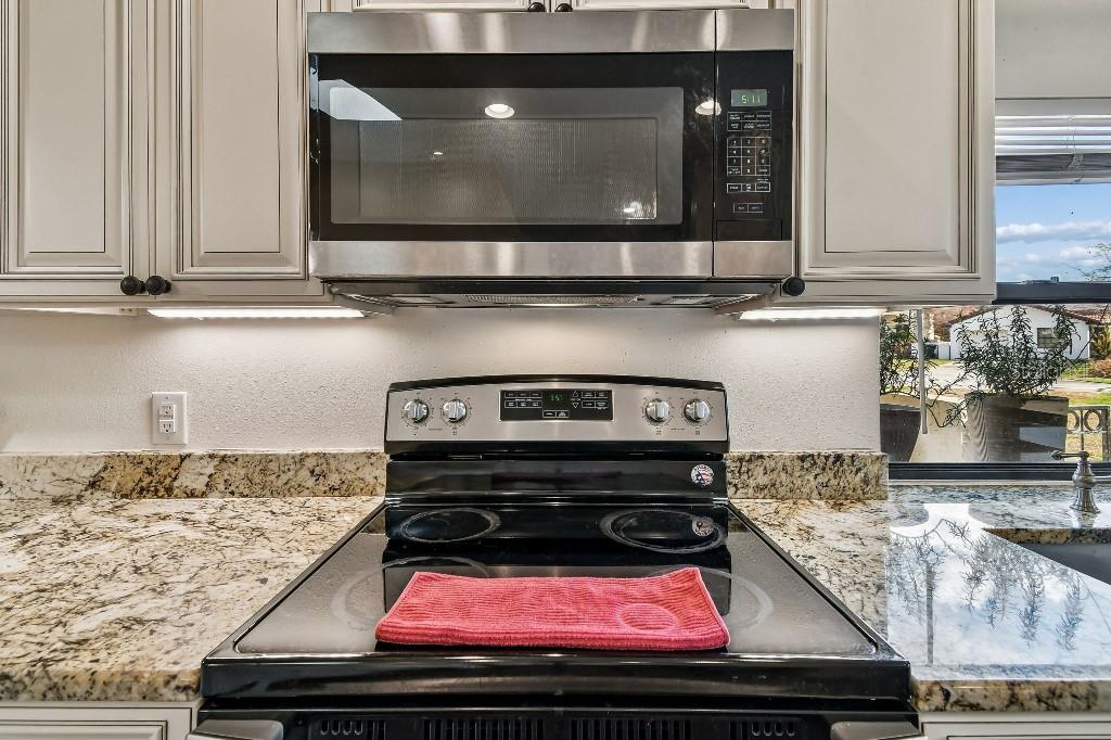 Image 13 of 84 For 6609 Edgeworth Drive