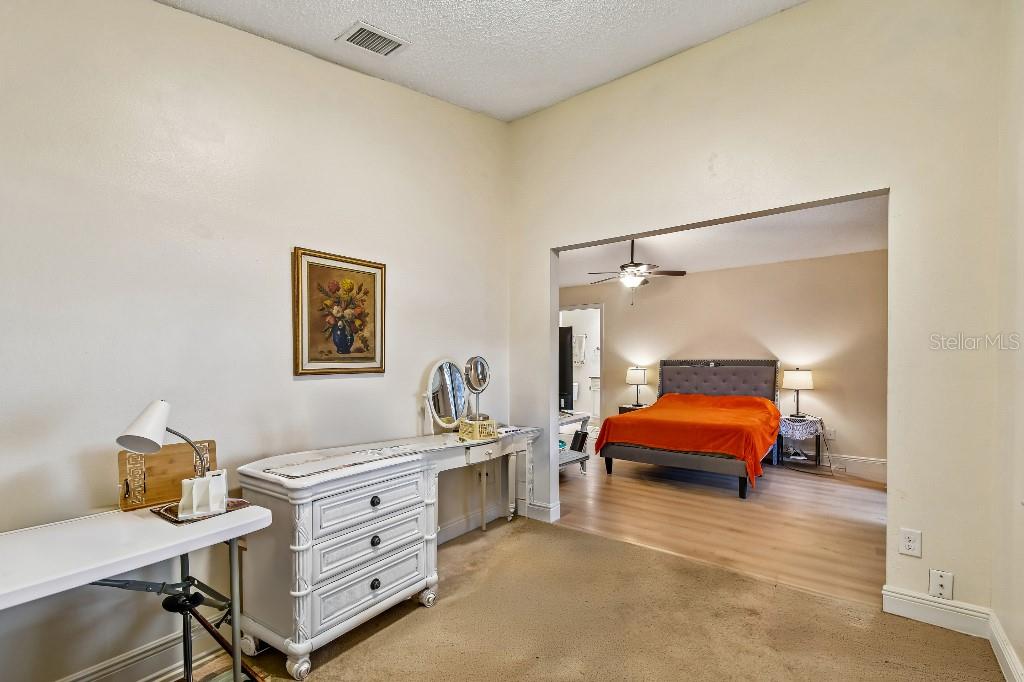 Image 19 of 84 For 6609 Edgeworth Drive