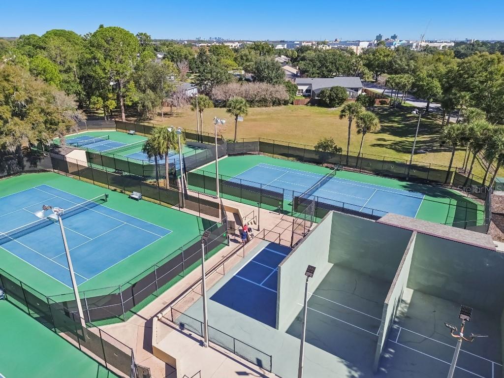 Image 62 of 84 For 6609 Edgeworth Drive