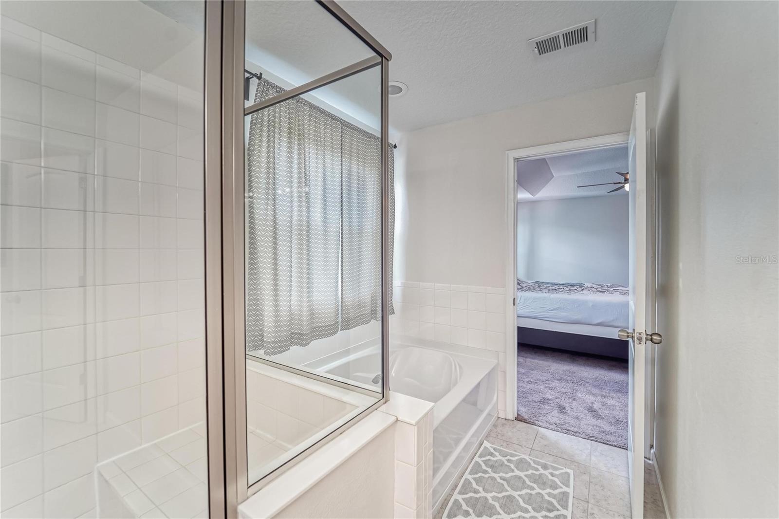 Image 30 of 68 For 12358 Streambed Drive