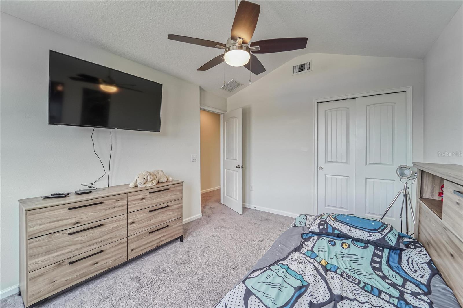 Image 37 of 68 For 12358 Streambed Drive