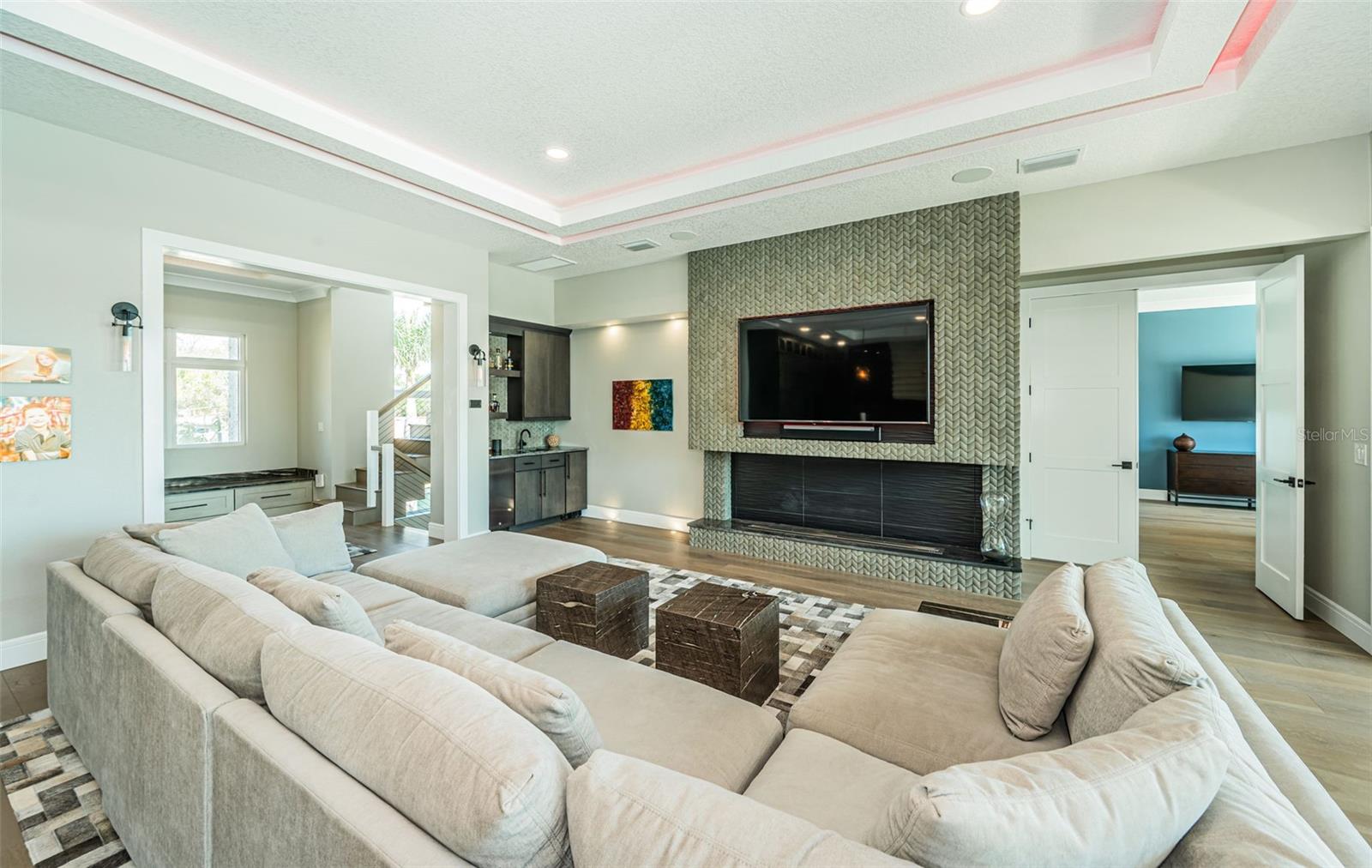 Image 11 of 86 For 7822 Causeway Boulevard S