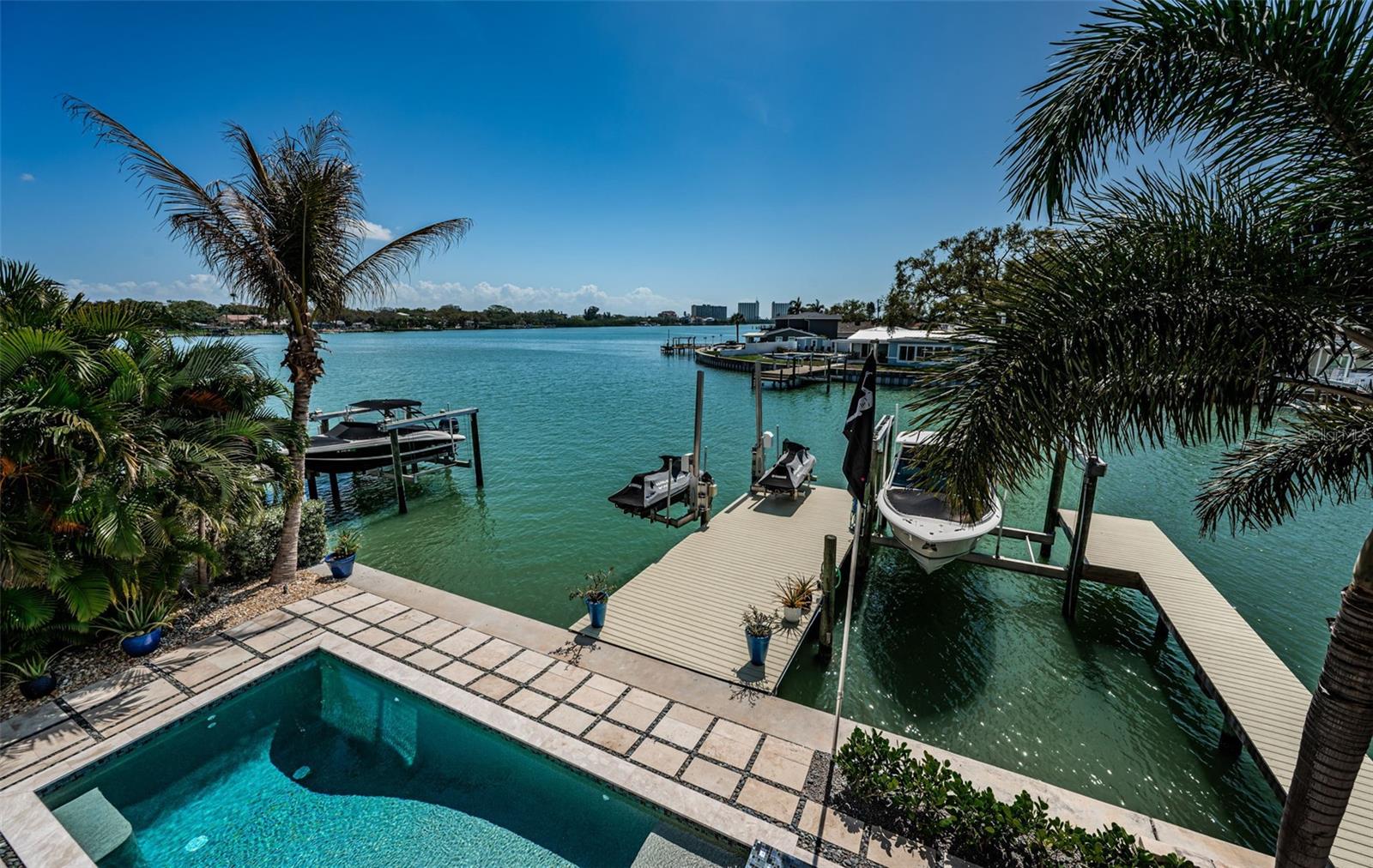 Image 15 of 86 For 7822 Causeway Boulevard S