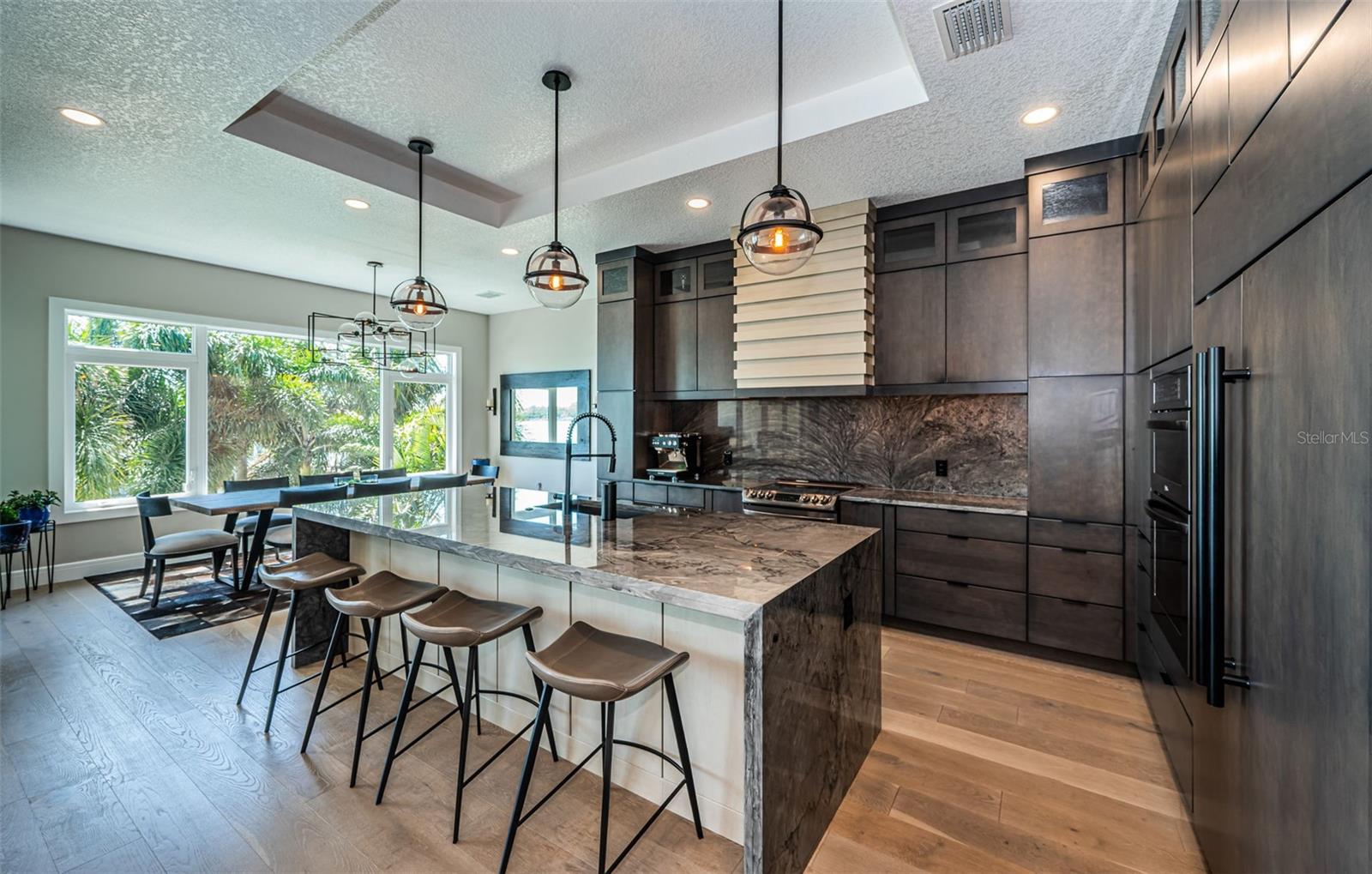 Image 31 of 86 For 7822 Causeway Boulevard S